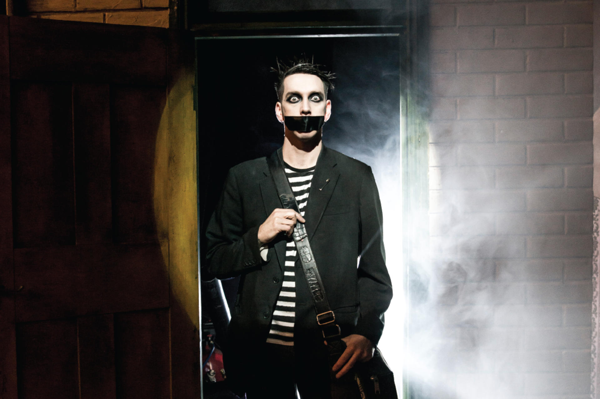 Tape Face Ticket in Las Vegas - Thumbnail 5