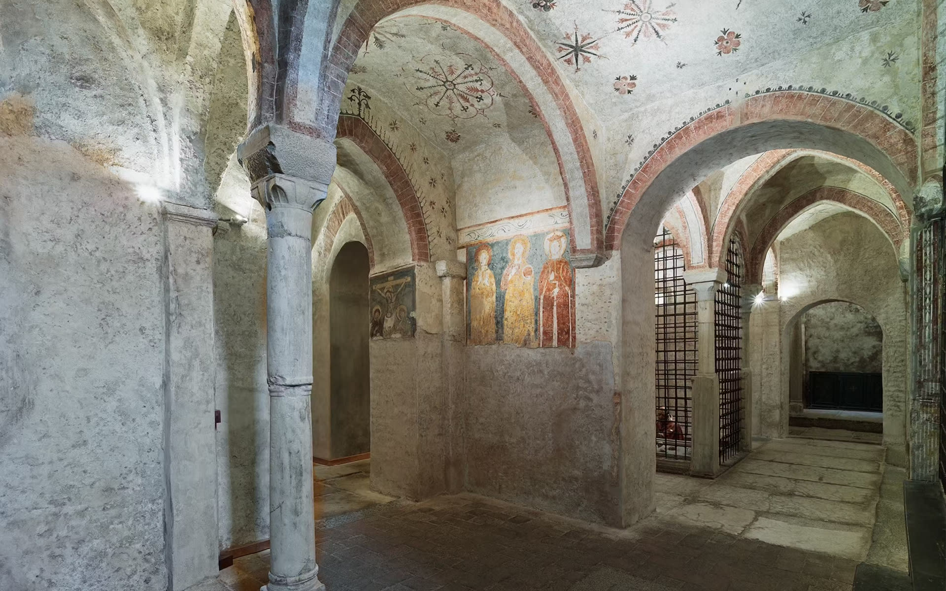 Crypt of San Sepolcro ticket in Milan - Thumbnail 2