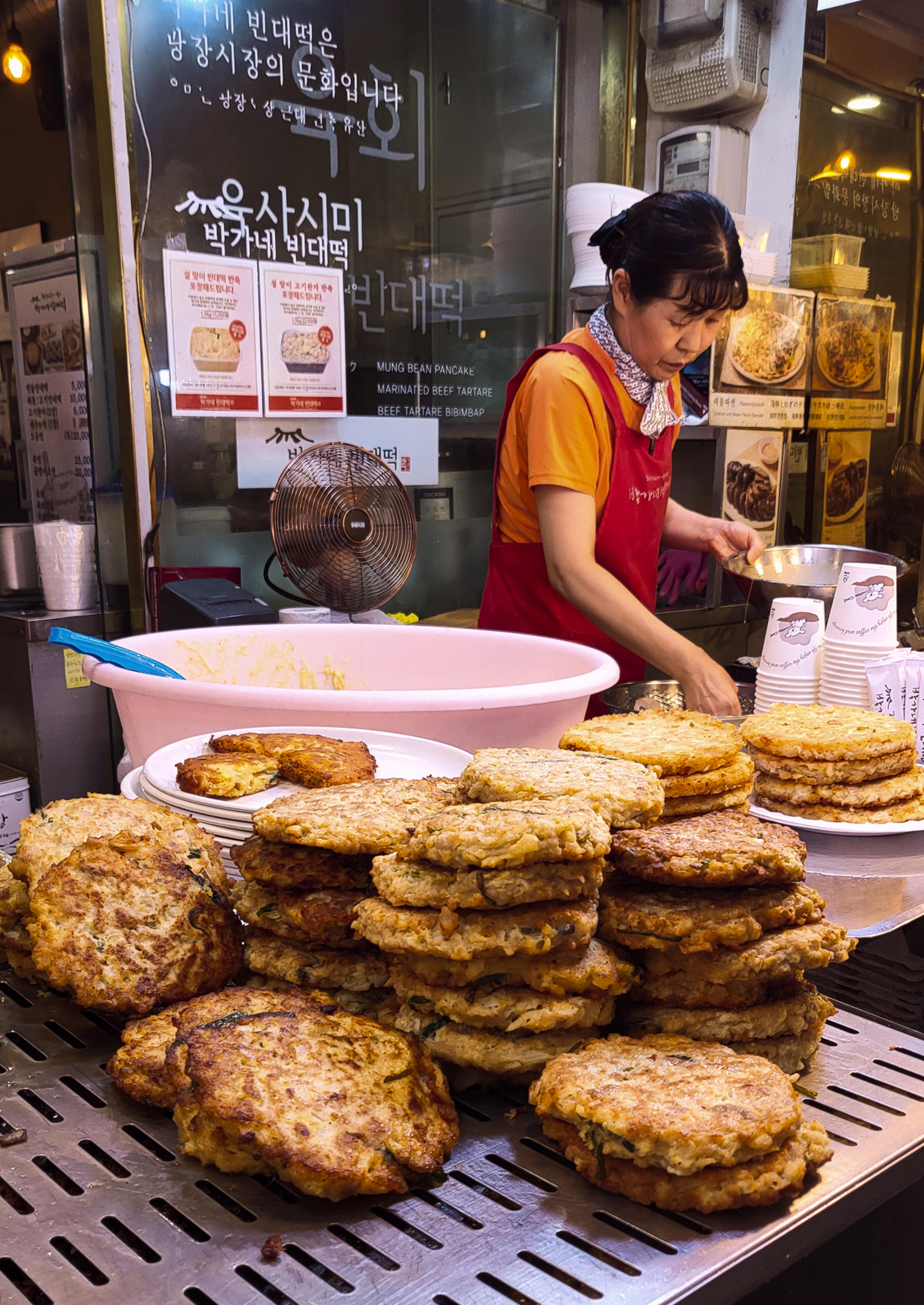 Seoul Day Tour: Gyeongbokgung, Bukchon Hanok Village, 3 highlights - Thumbnail 16