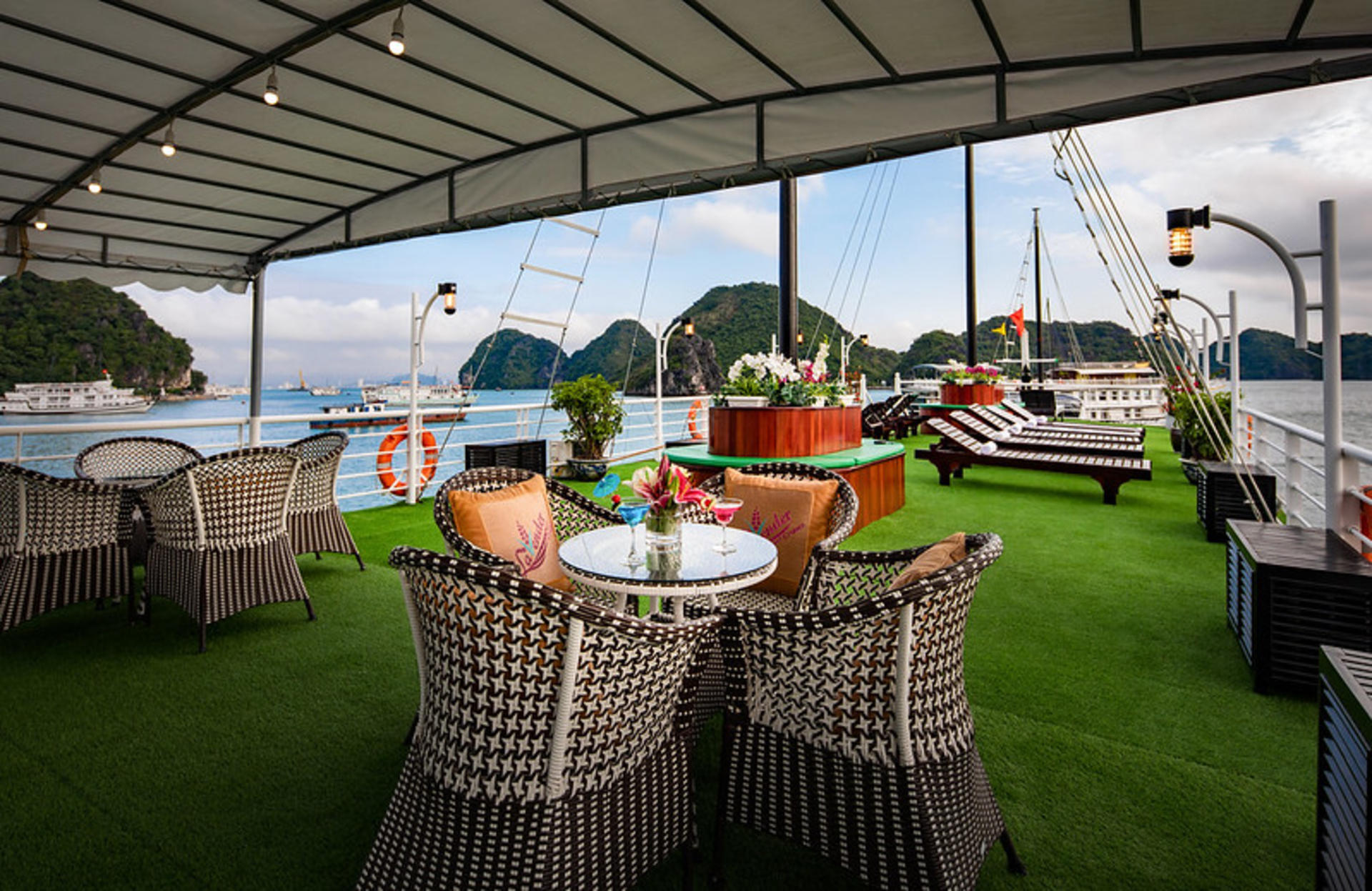 Lavender Elegance 2D1N Cruise: Ha Long Bay with Sung Sot & Ti Top - Thumbnail 5