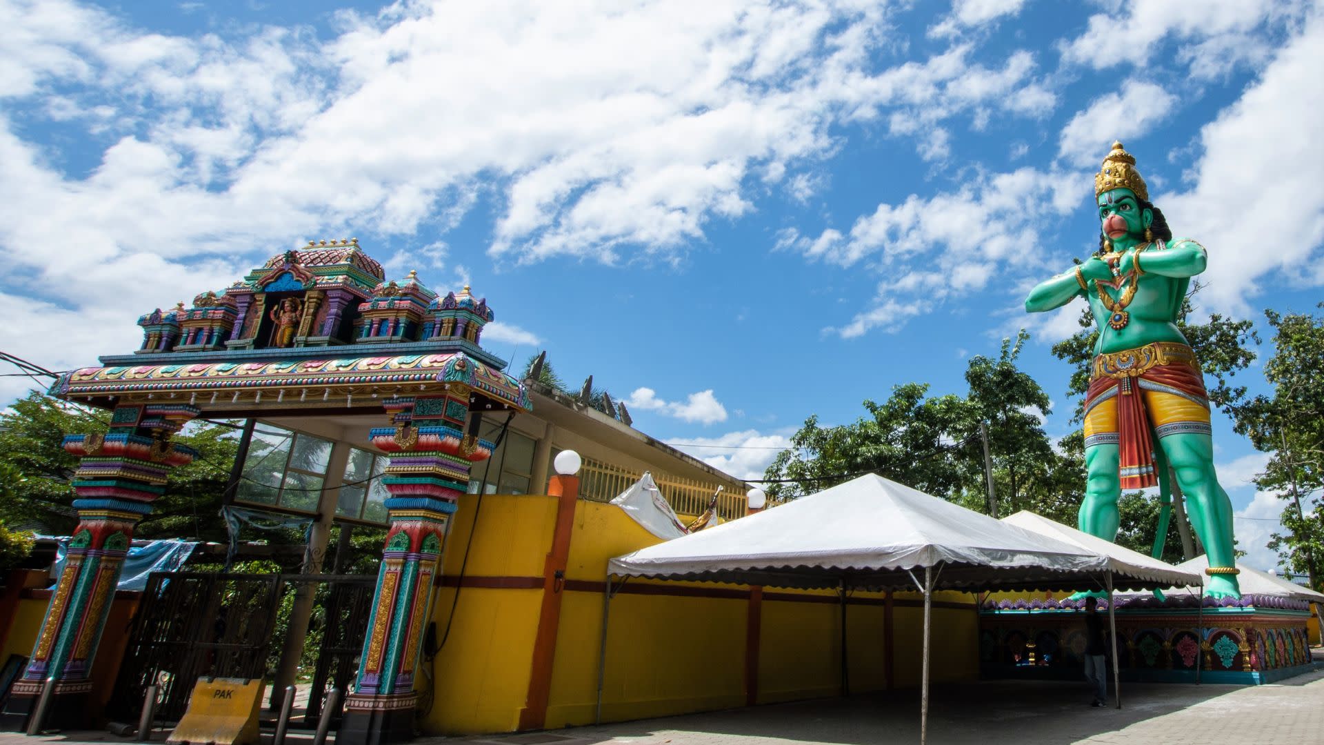 City Sights, Batu Caves & Genting Highlands Excursions - Thumbnail 8