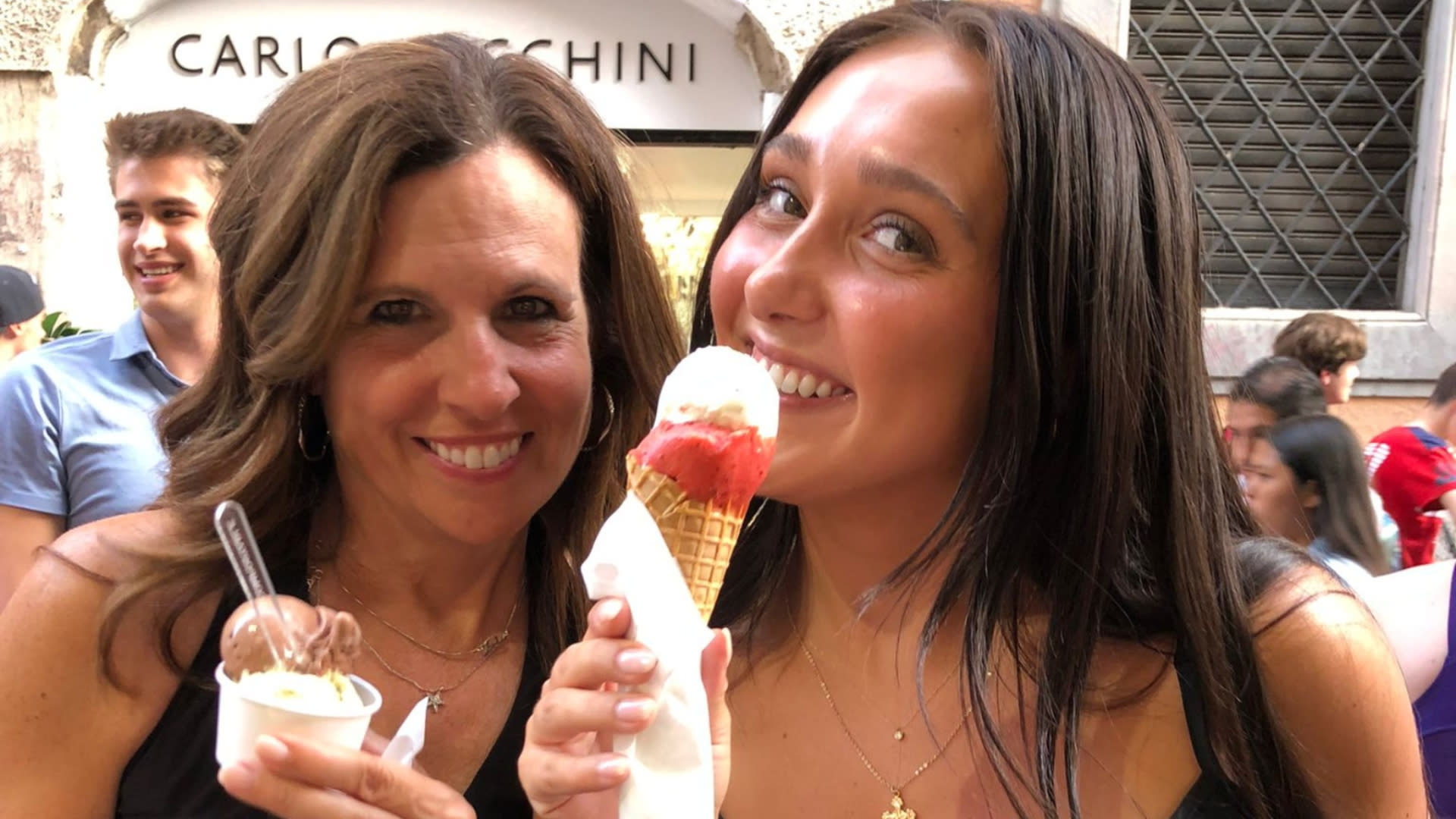 Espresso, gelato, and tiramisu tasting tour in Rome - Thumbnail 4