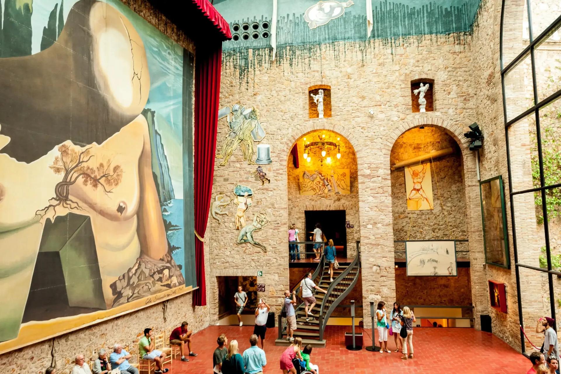 Girona, Figueres, and Dali Museum Full-Day Tour from Barcelona  - Thumbnail 7