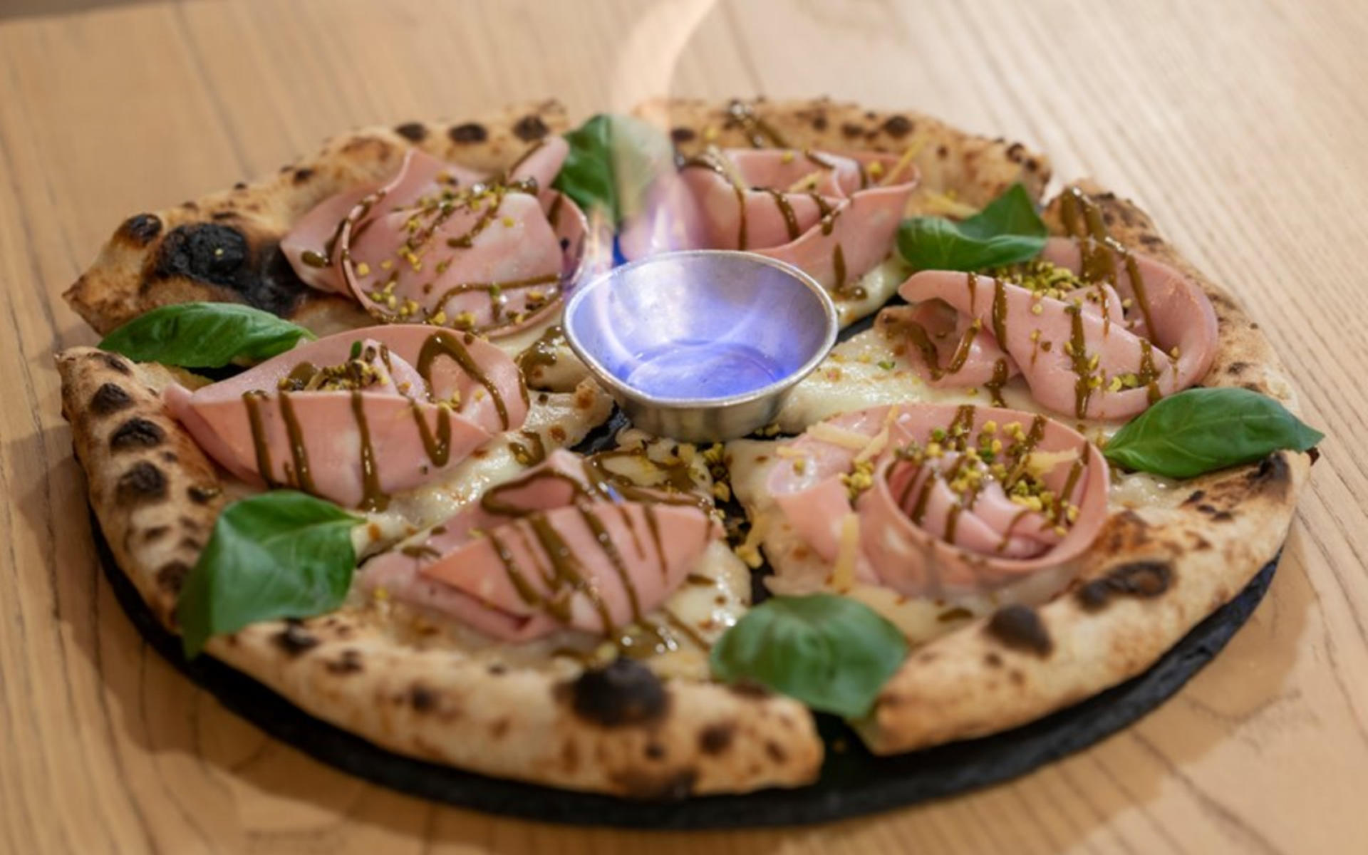 Gourmet Pizza Experience with Drinks and Dessert in Lecce - Thumbnail 6