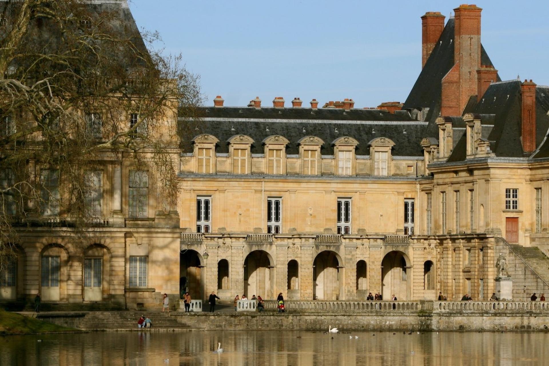 Chateau de Fontainebleau & Vaux-le-Vicomte Full Day Tour from Paris - Thumbnail 2