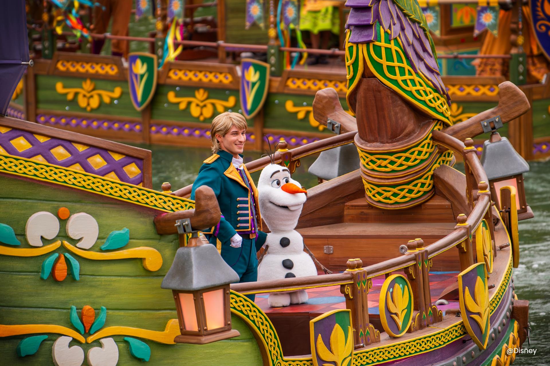 Disneyland Paris Theme Park Ticket - Thumbnail 12
