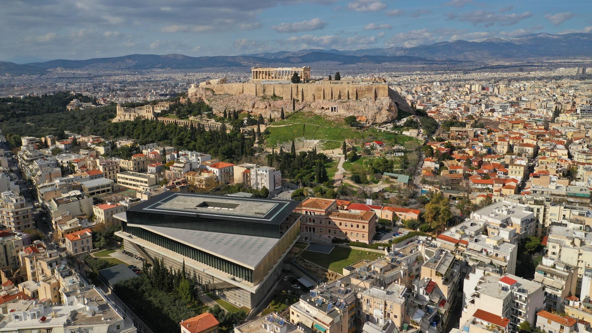 Athens: Acropolis Museum Reserved Entry Ticket & Audio Tour - Thumbnail 4