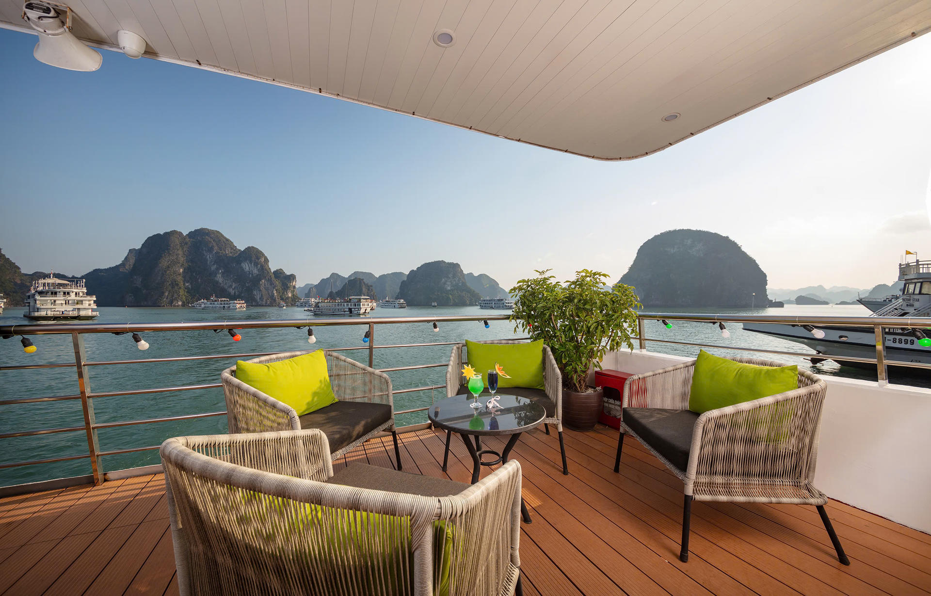 Aurora Day Cruise: Ha Long Bay with Sung Sot & Ti Top - Thumbnail 4