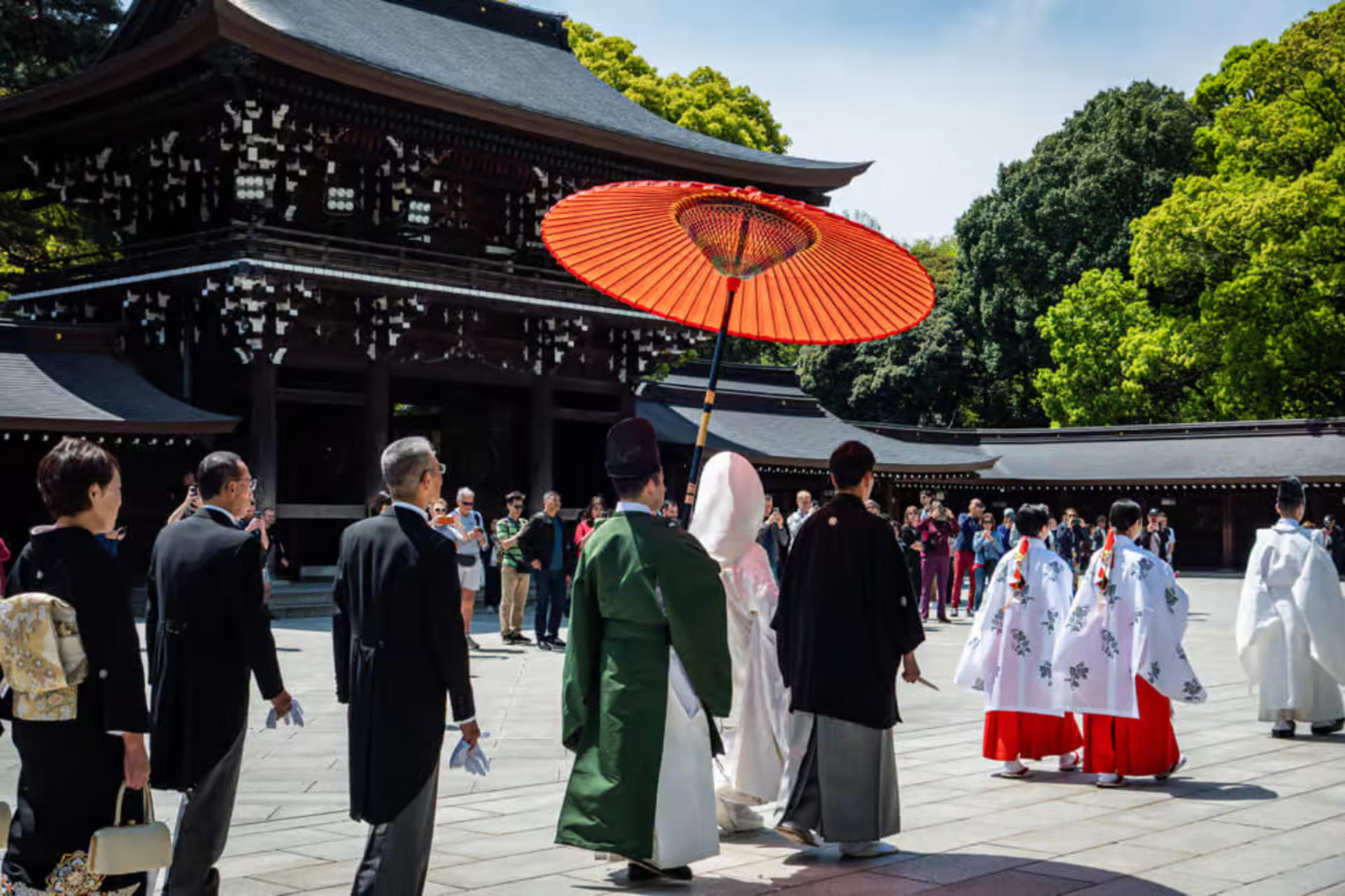 Tokyo: Meiji Shrine & Shinto Culture Walking Tour - Thumbnail 3