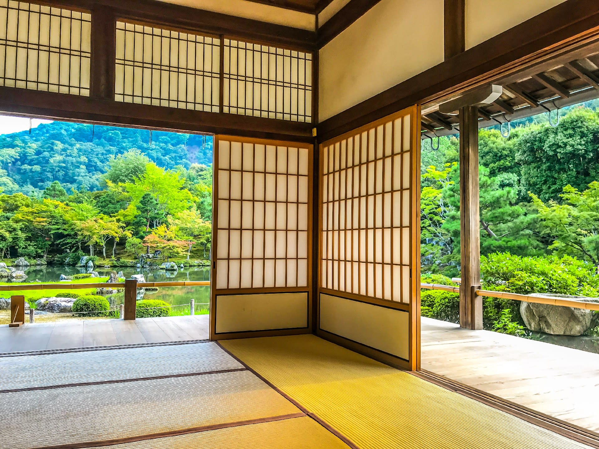 【Kyoto & Nara Historical and Cultural Scenic Day Tour】Arashiyama Scenic Railway & Fushimi Inari-taisha Shrine Senbon Torii & Nara Park & Togetsukyo Bridge & Bamboo Grove Path & Kimono Forest (Departing from Osaka or Kyoto) - Thumbnail 13