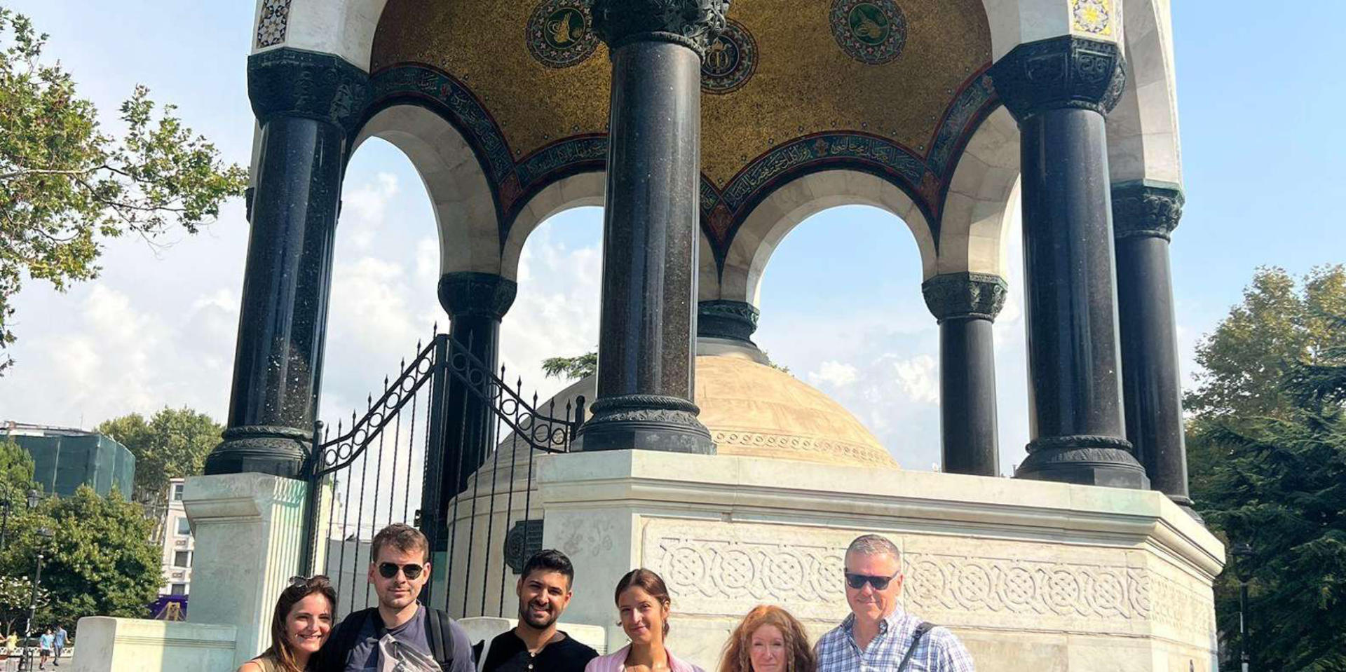 Istanbul: Topkapi Palace and Harem Guided Tour with Ticket  - Thumbnail 9