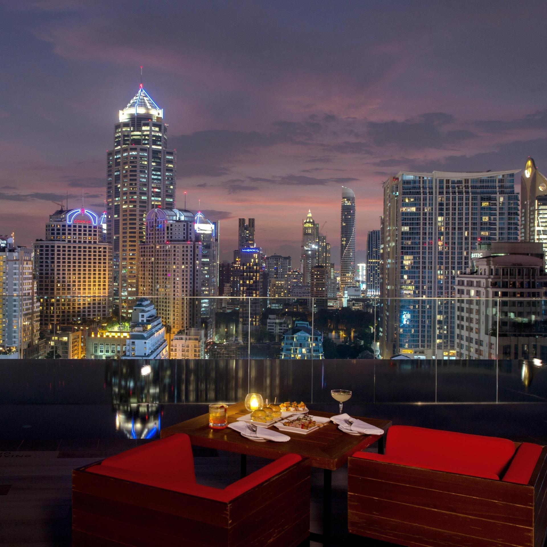 RedSquare Rooftop Bar at Novotel Bangkok Sukhumvit 4 - Image 1