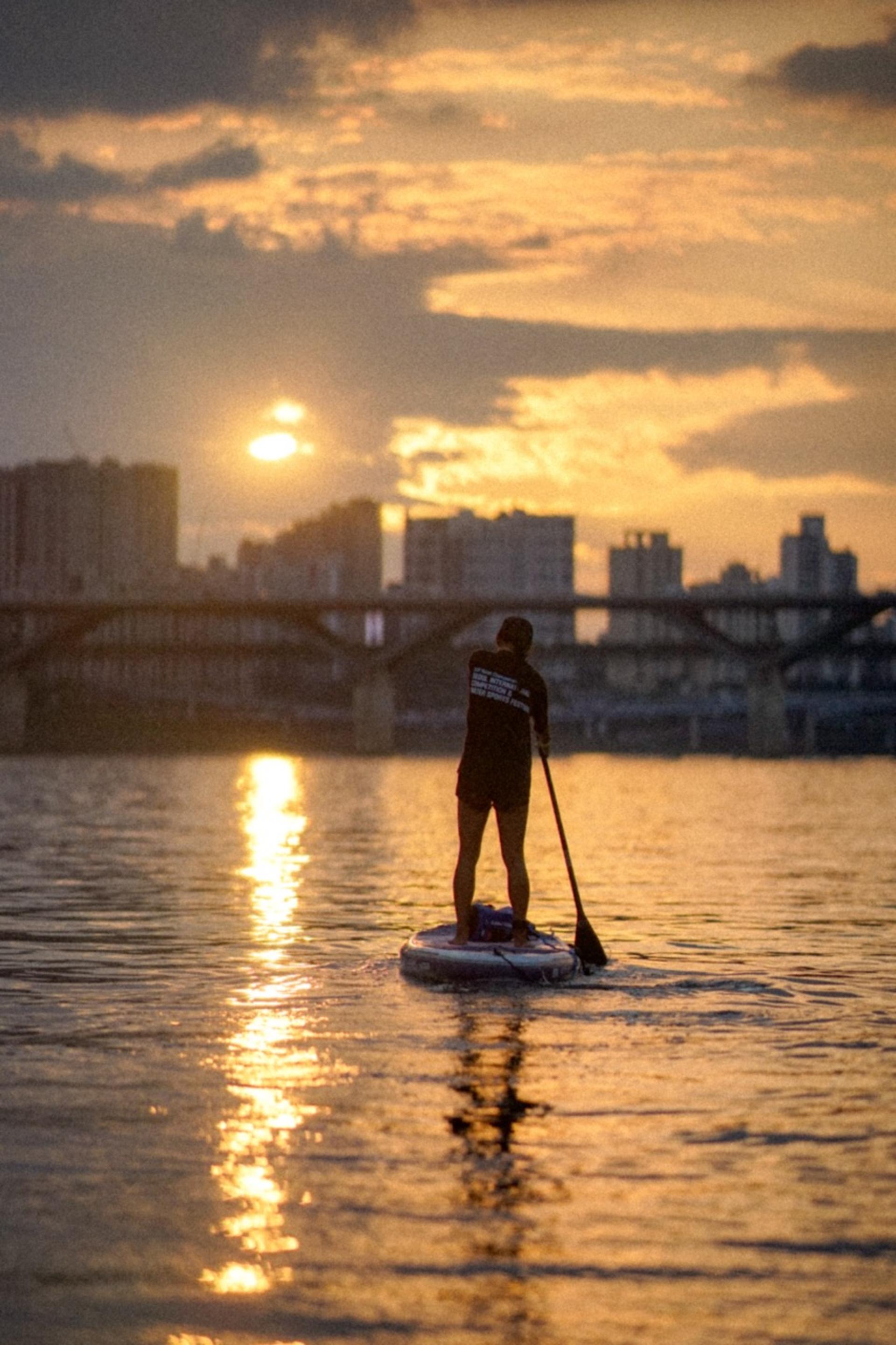 Kayak & Paddleboard Adventure on the Han River in Seoul - Thumbnail 21