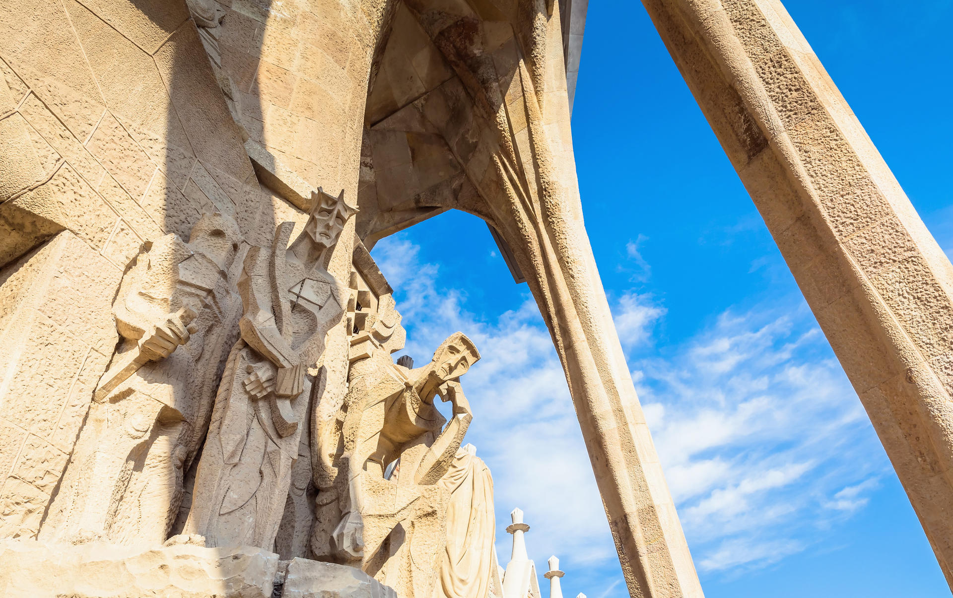 Sagrada Familia Guided Tour with Towers Access - Thumbnail 9