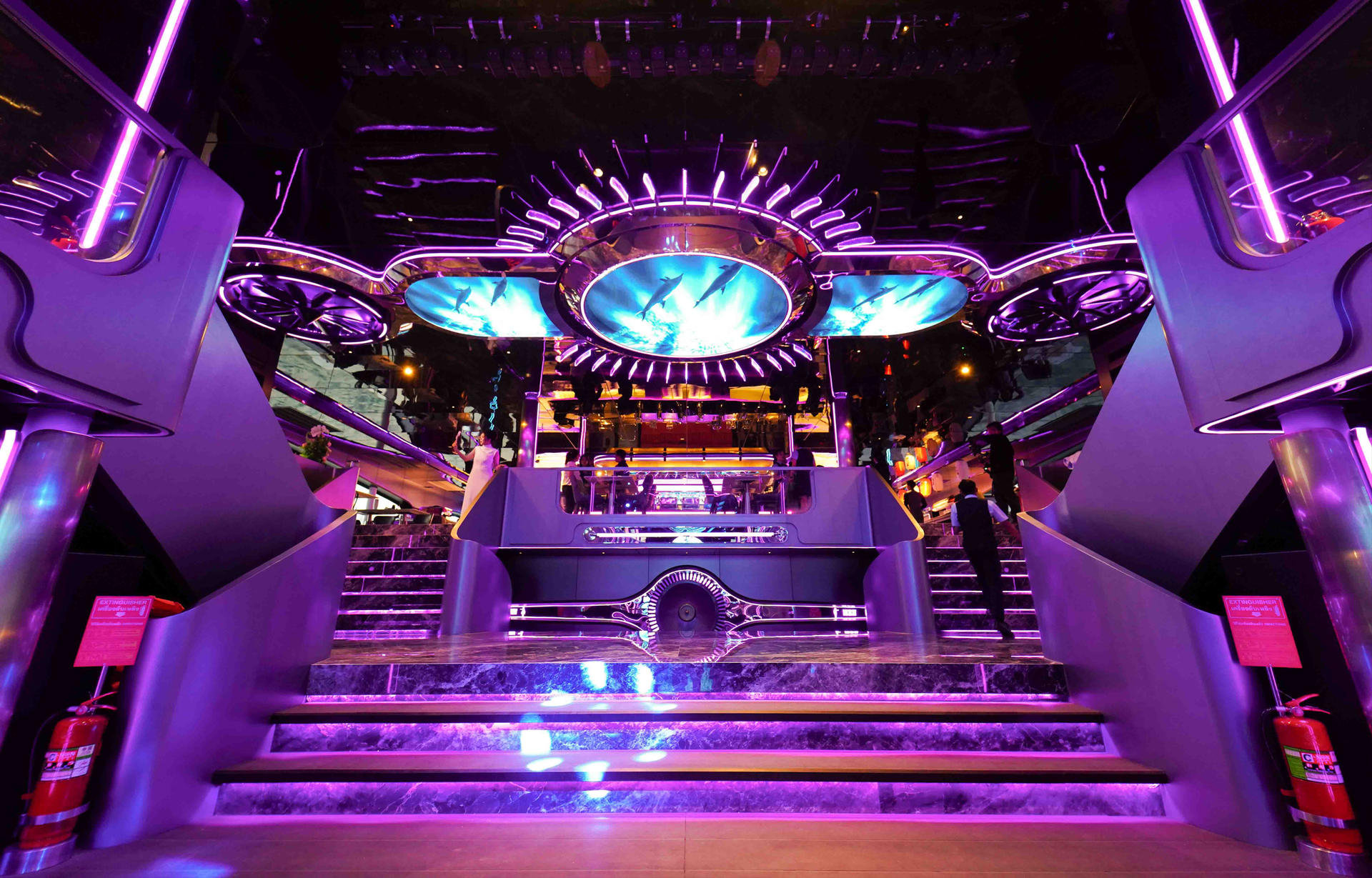 Super Galaxy Dinner Cruise in Bangkok - Thumbnail 24