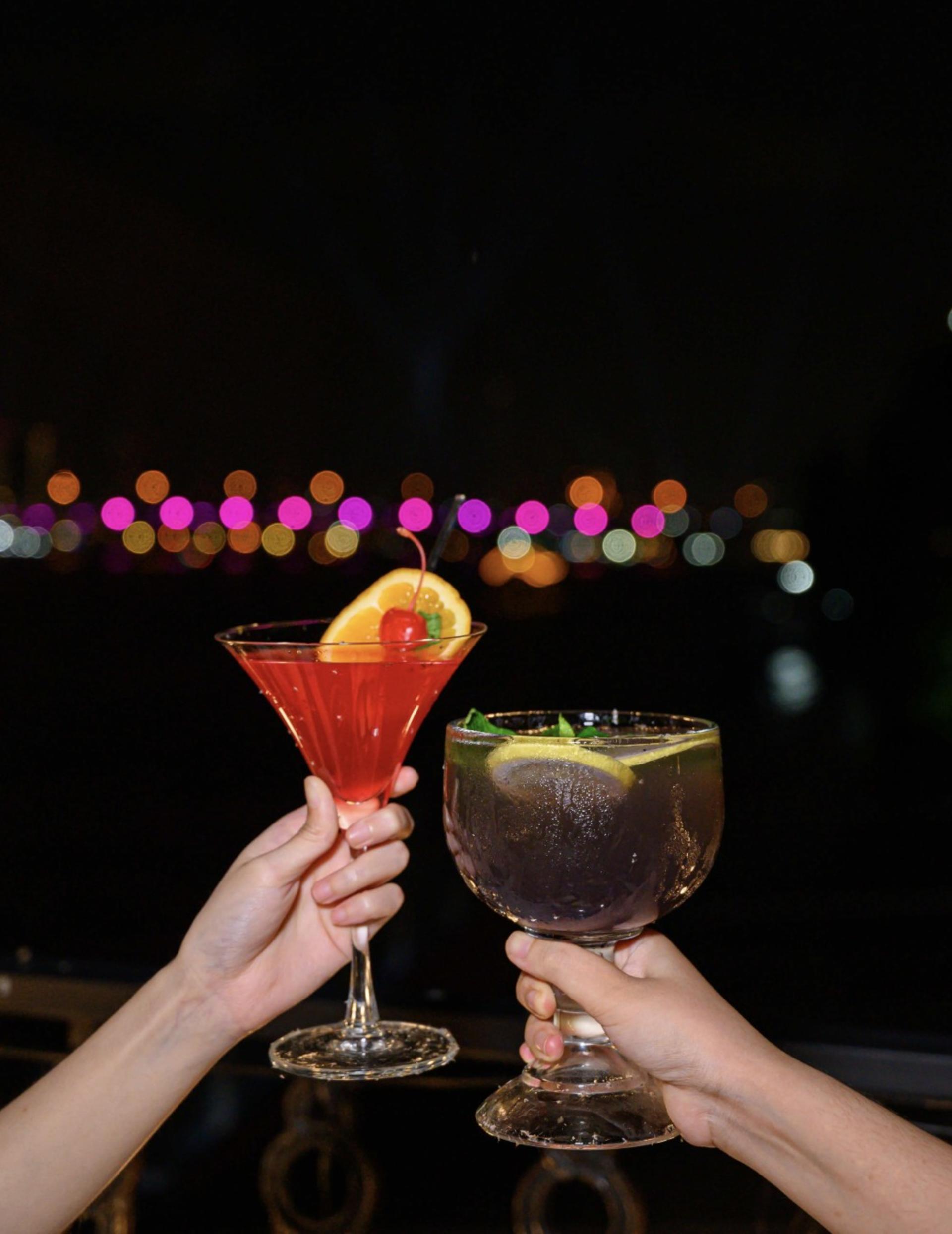 Babble and Grill at Riva Surya Bangkok - Thumbnail 4