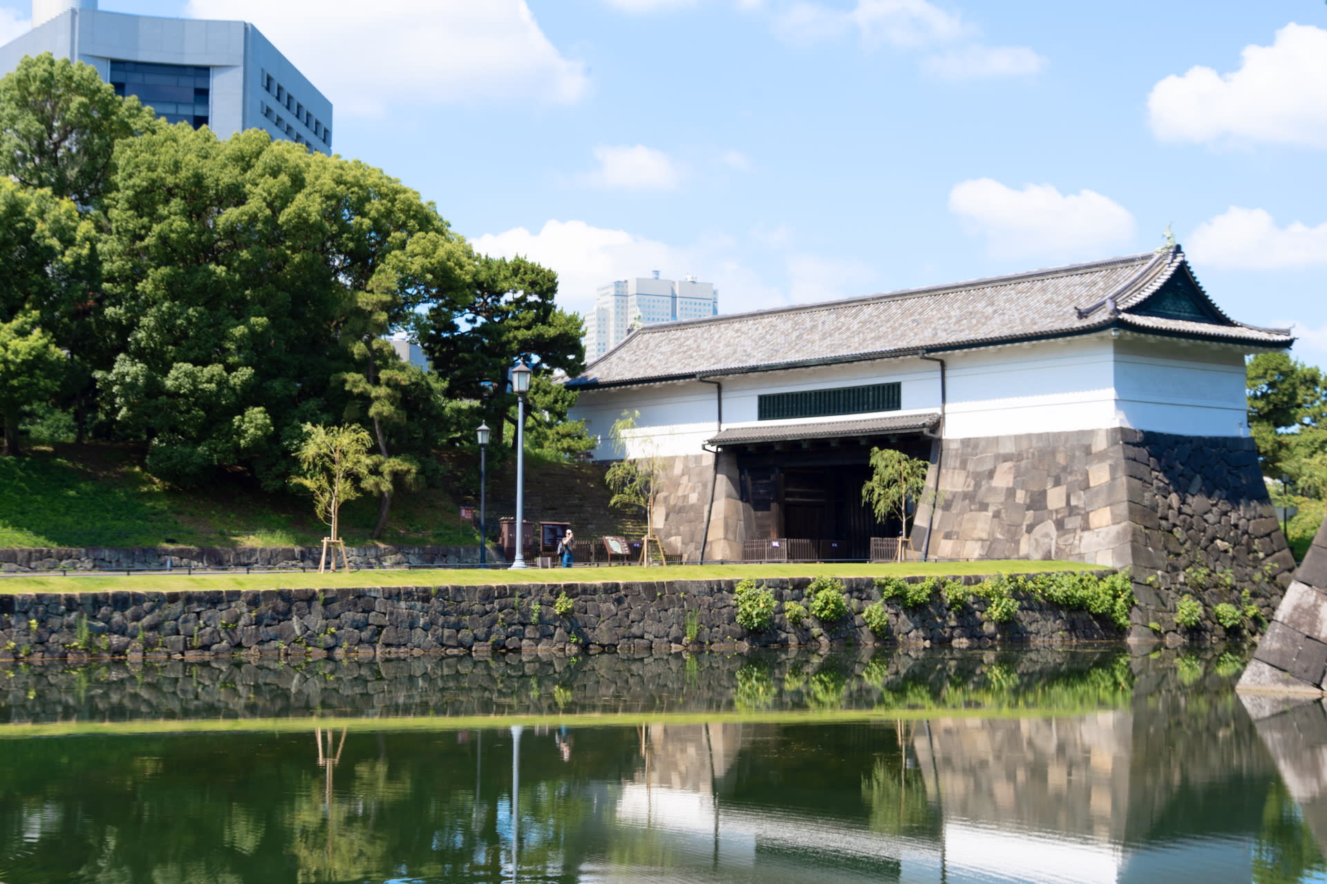 Tokyo Edo Castle Ruins Half-Day Historical  Exploration - Thumbnail 5