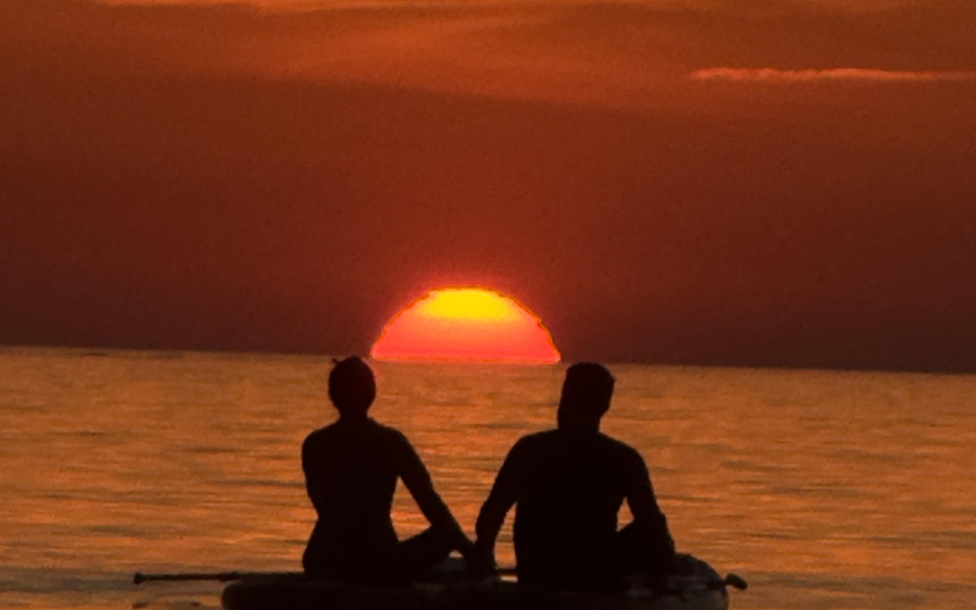 Barcelona Sunrise Paddleboarding with Breakfast & Photos - Thumbnail 3