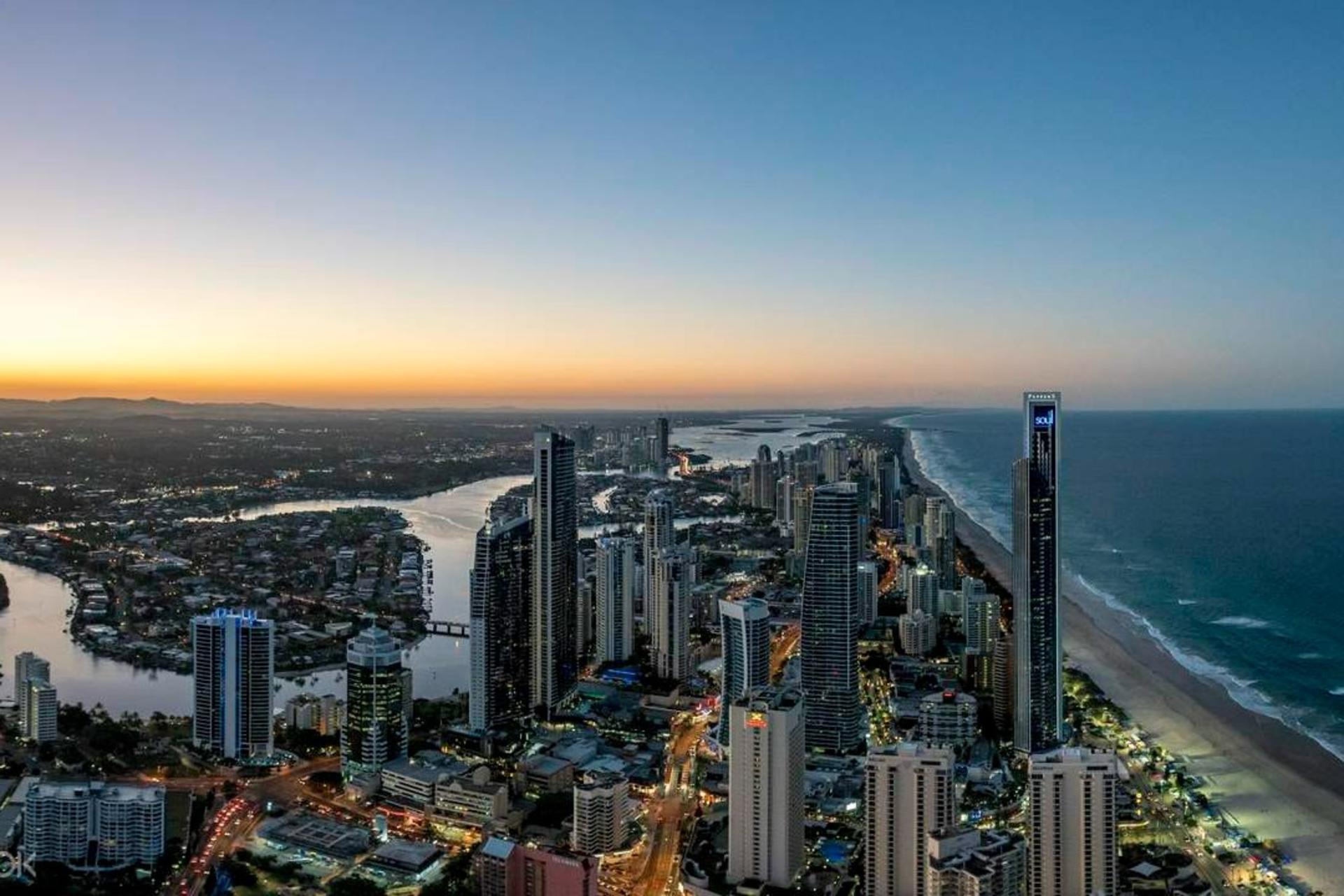 Shared Gold Coast Airport Transfers (OOL) for Gold Coast - Thumbnail 4