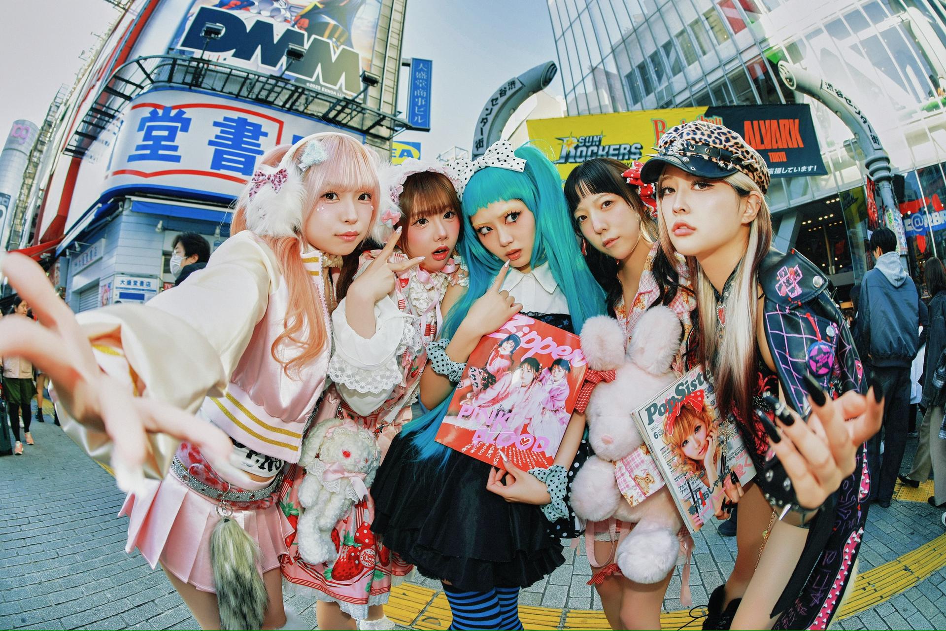 Tokyo:ppのGal Club Shibuya Gal Makeover & Photoshoot Experience - Thumbnail 27