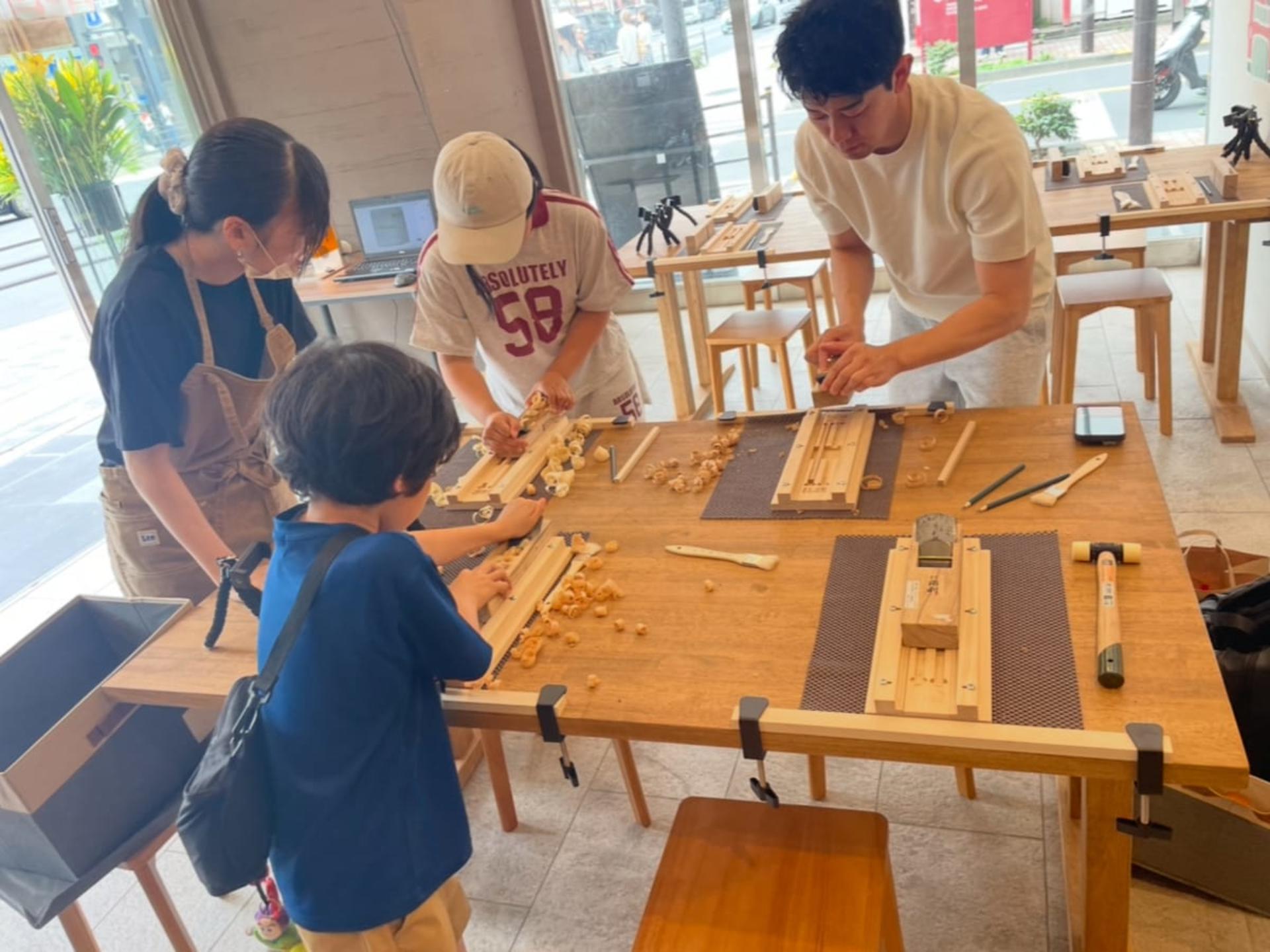 Asakusa: Create Your Own Personalized Japanese Chopsticks - Thumbnail 2
