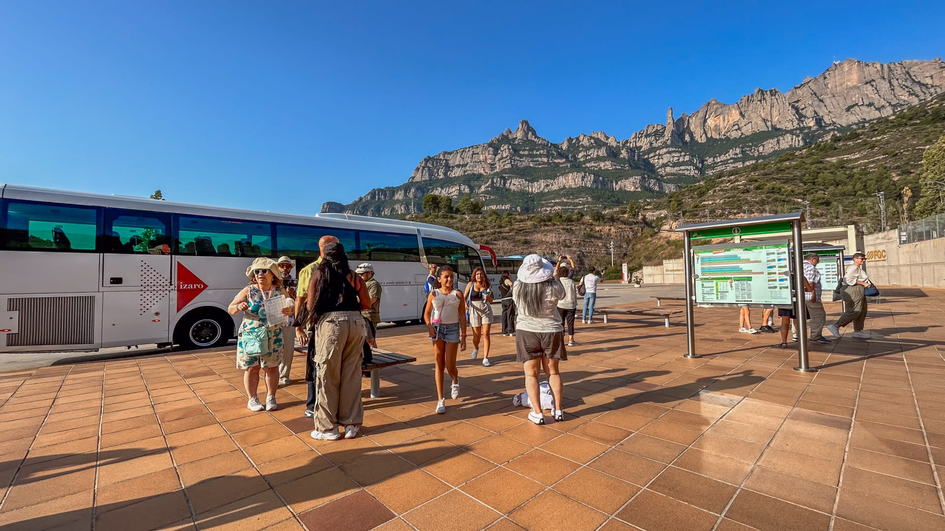 Roundtrip Bus Transfer from Barcelona to Montserrat - Thumbnail 5