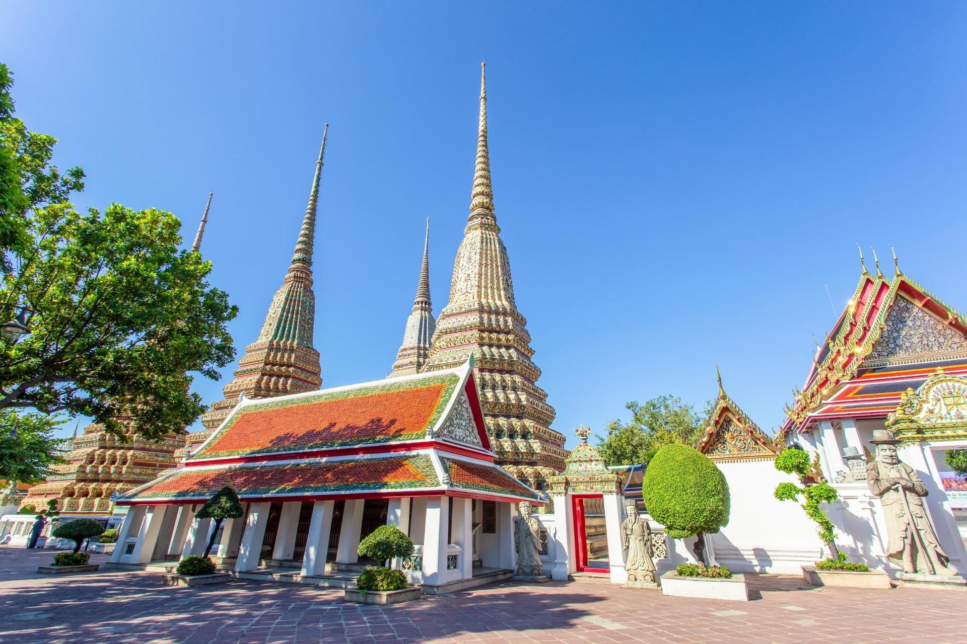 Bangkok Temple Tour: Grand Palace, Emerald Buddha, Wat Pho, Wat Arun - Thumbnail 13