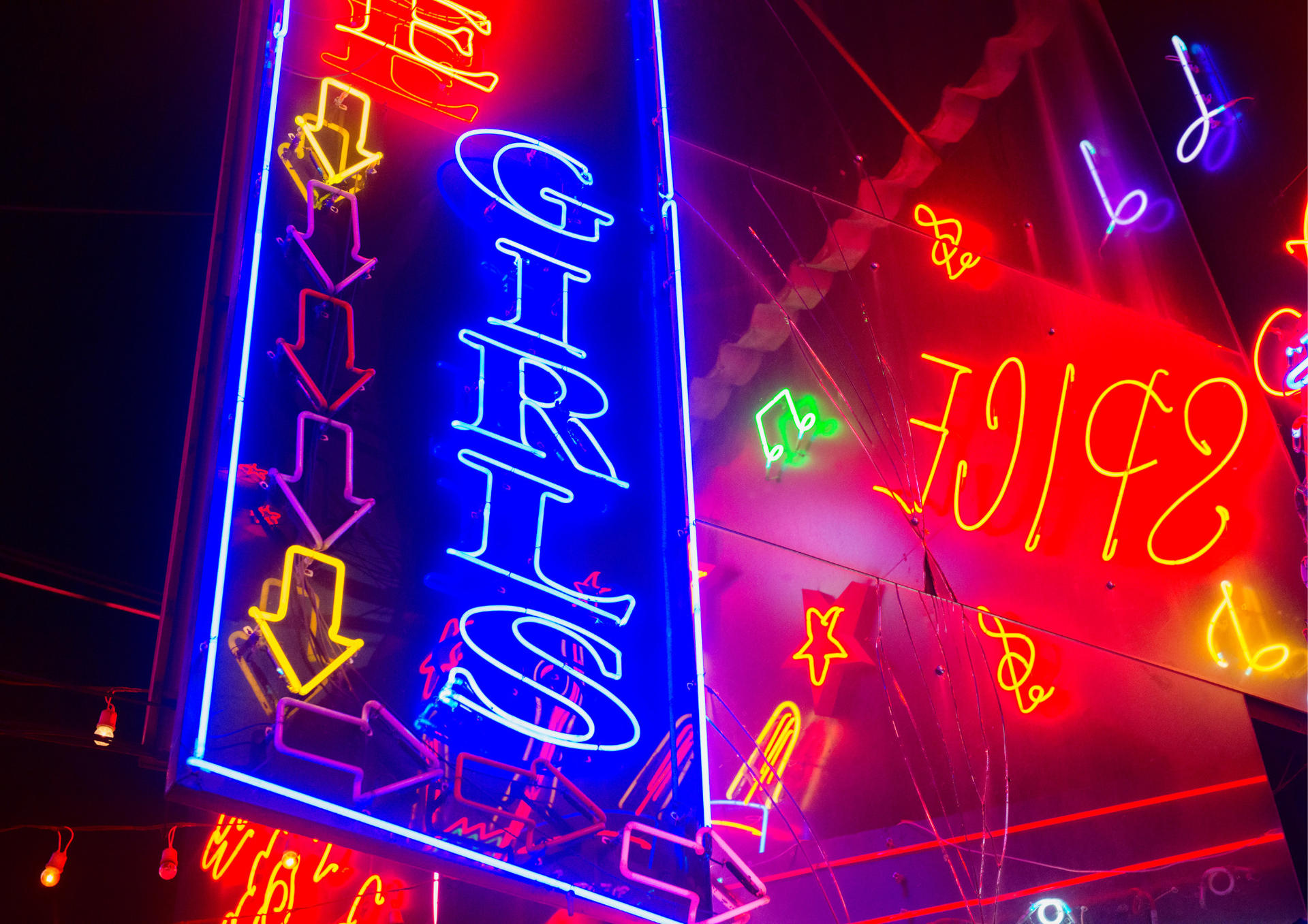 (Free eSIM) Bangkok iconic nightlife & red-light tour by MyProGuide - Thumbnail 6