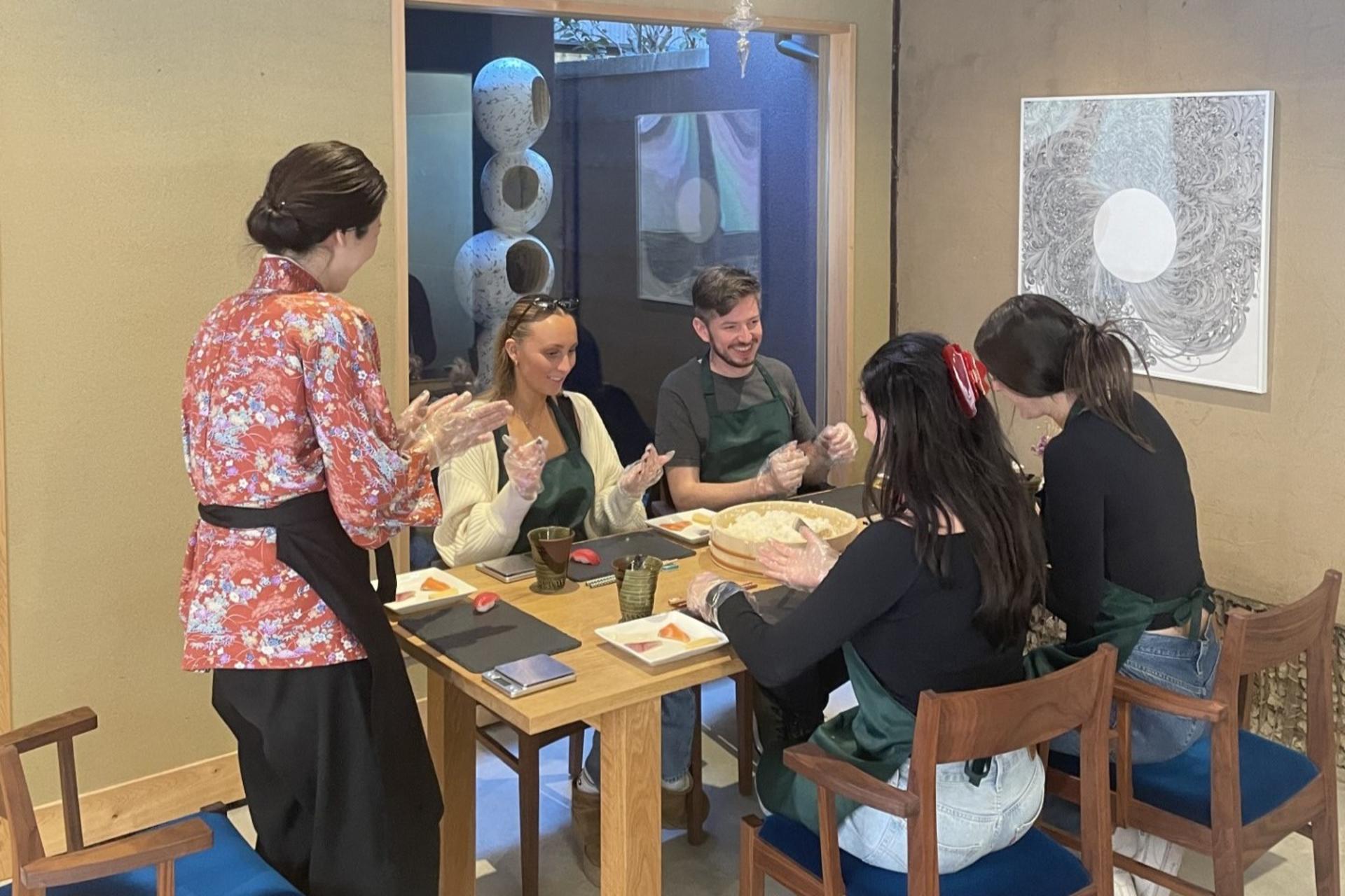 Kyoto Sushi Workshop  ( English Speaking Class)  - Thumbnail 5