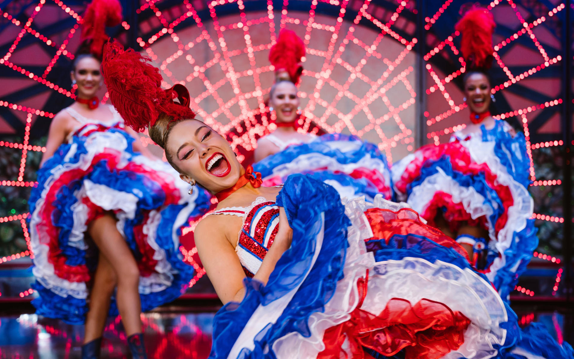 Eiffel Tower Dinner, Seine Cruise, and Moulin Rouge Show Experience - Thumbnail 9