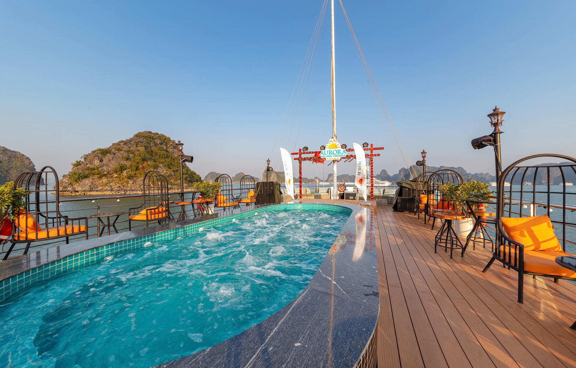 Aurora Day Cruise: Ha Long Bay with Sung Sot & Ti Top - Thumbnail 5