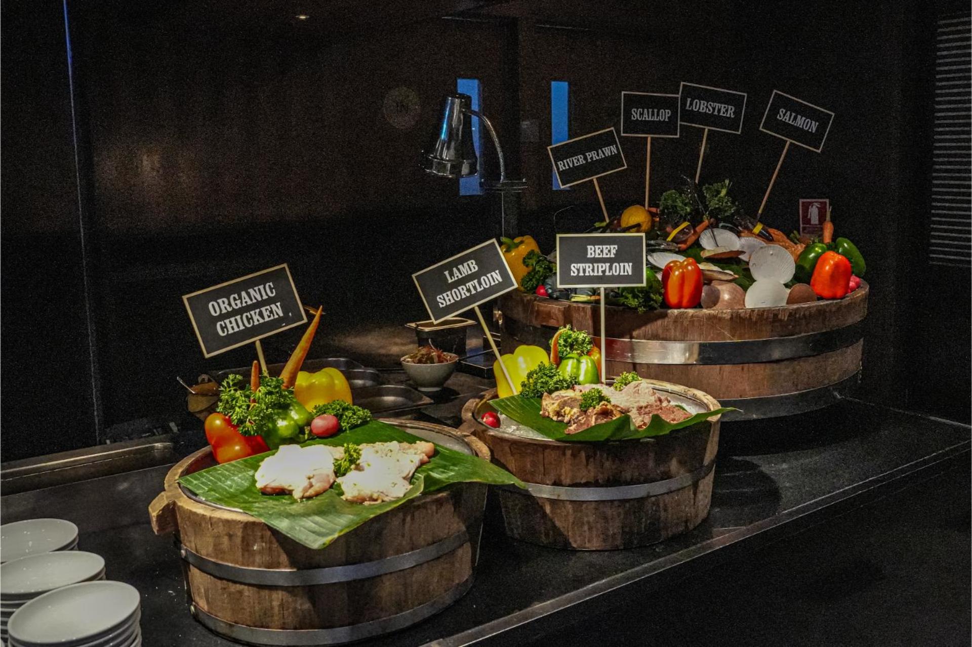 Buffet at Amaya Food Gallery, Amari Bangkok Hotel (Pratunam) - Thumbnail 10
