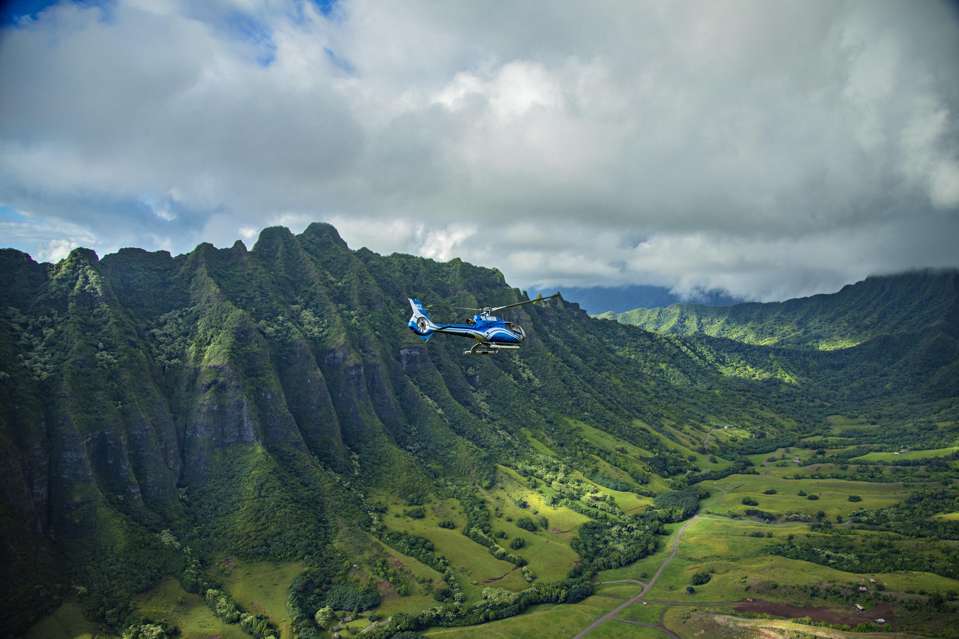 Complete Island Oahu Helicopter Tour  - Thumbnail 8