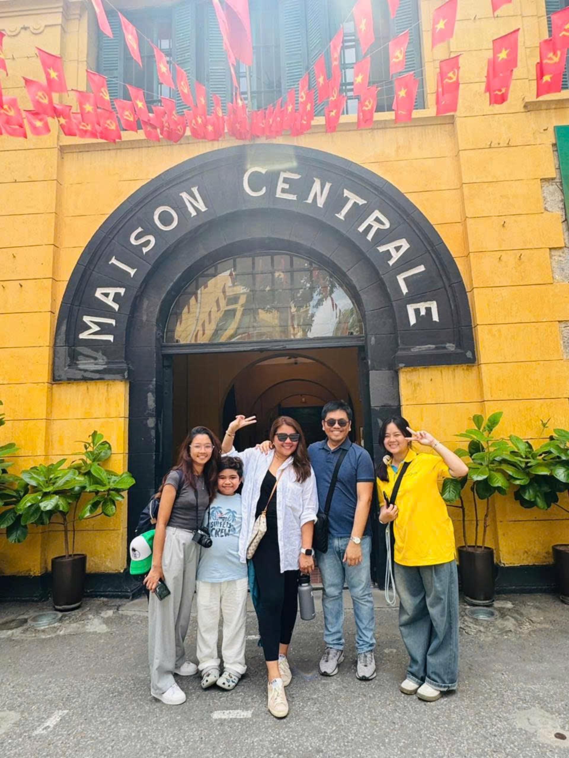 Tour Guide Service in Ha Noi - Thumbnail 7