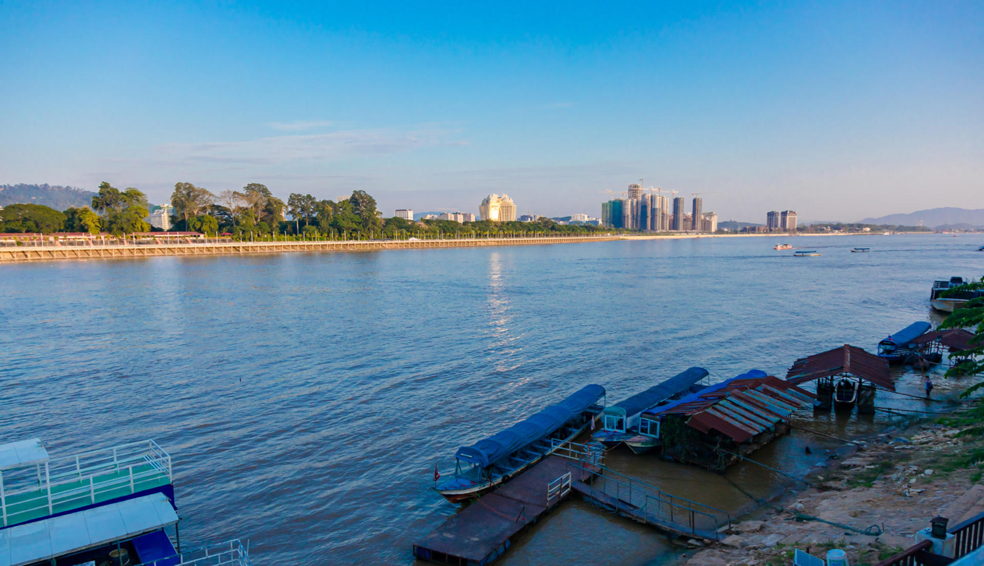 Discover Chiang Rai Temples, Golden Triangle, and Laos Boat Trip  - Thumbnail 11