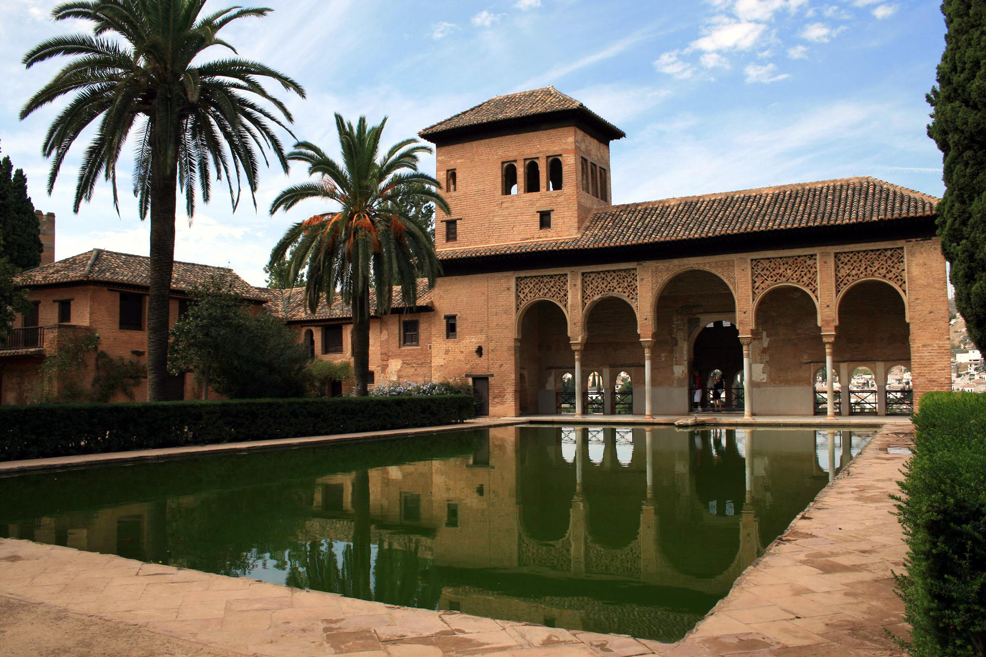 Alhambra Guided Tour with Options for Nasrid Palace and Transfers - Thumbnail 5
