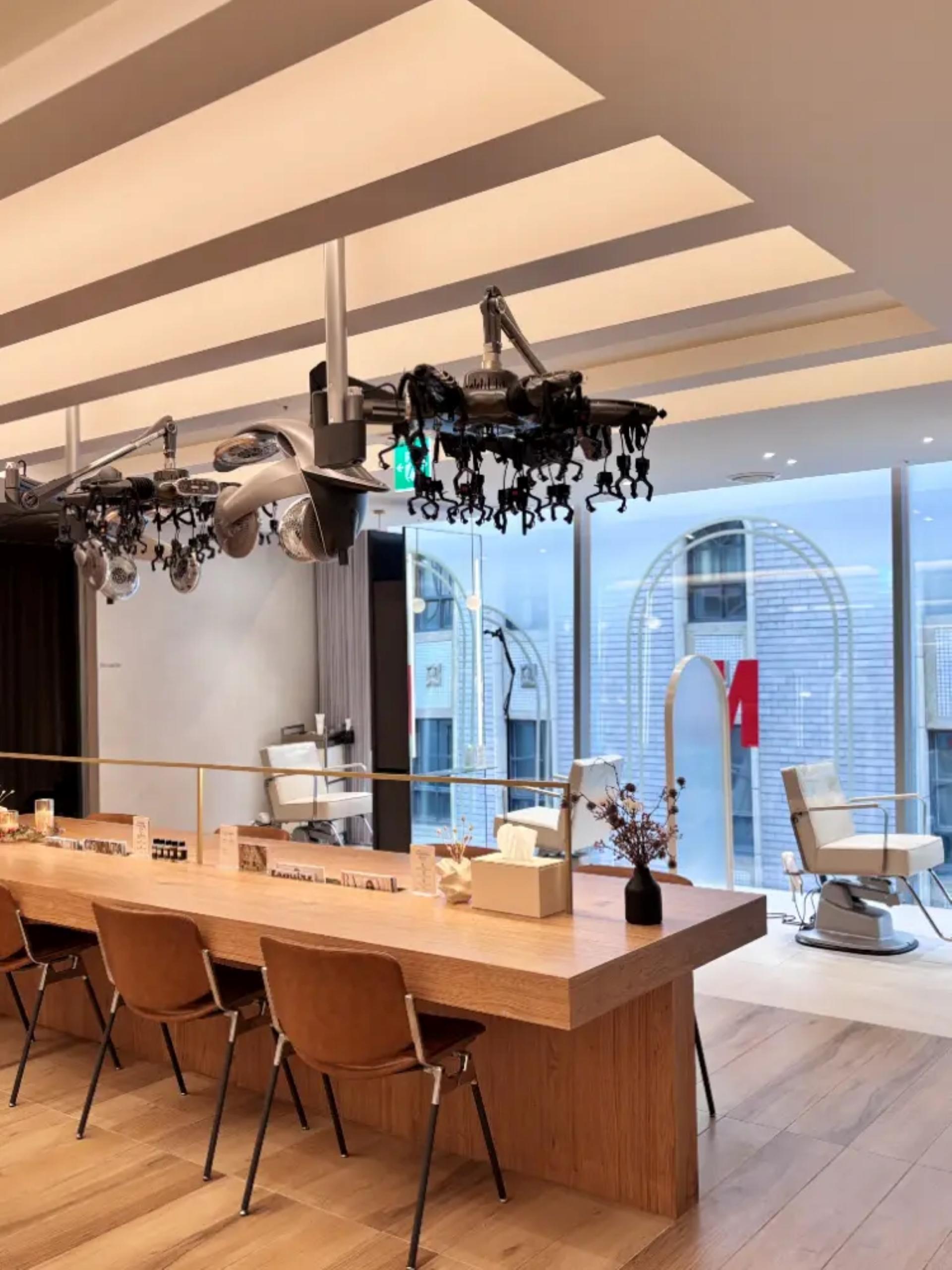 JUNO HAIR Myeongdong Art Theater: Head Spa & Custom K-Styling - Thumbnail 14