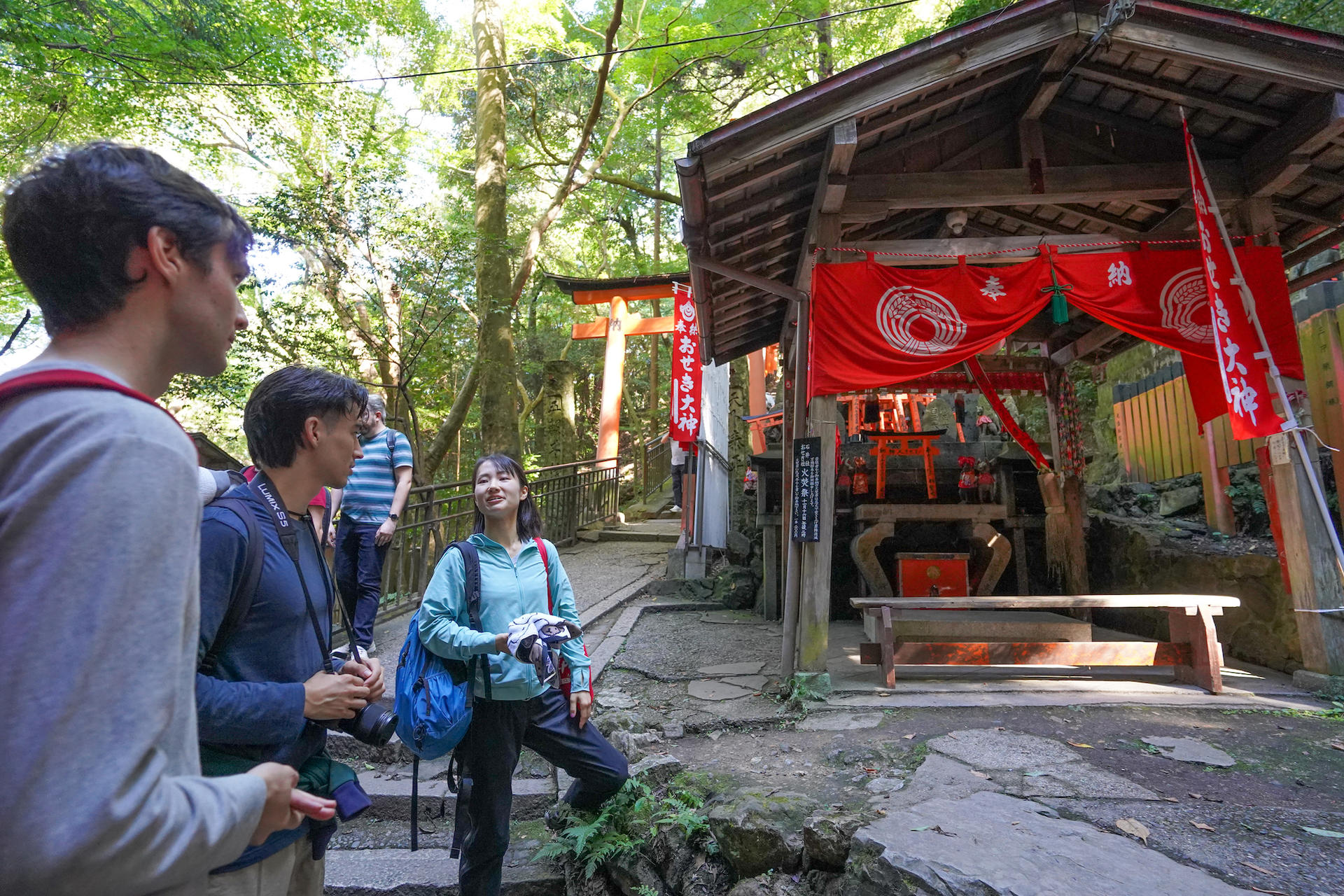 Fushimi Inari Hidden Hiking Tour : Escape the Crowds - Thumbnail 13