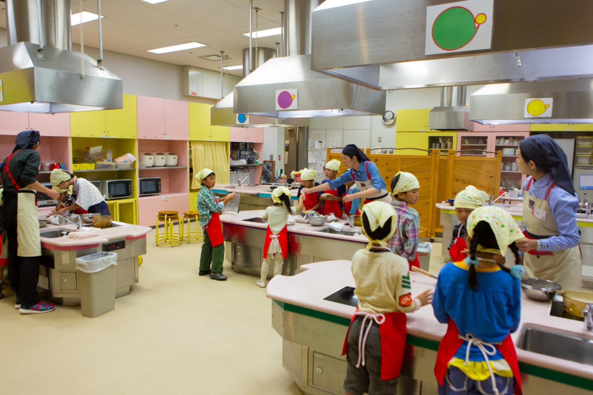 Kids Plaza Osaka Admission Ticket - Thumbnail 5