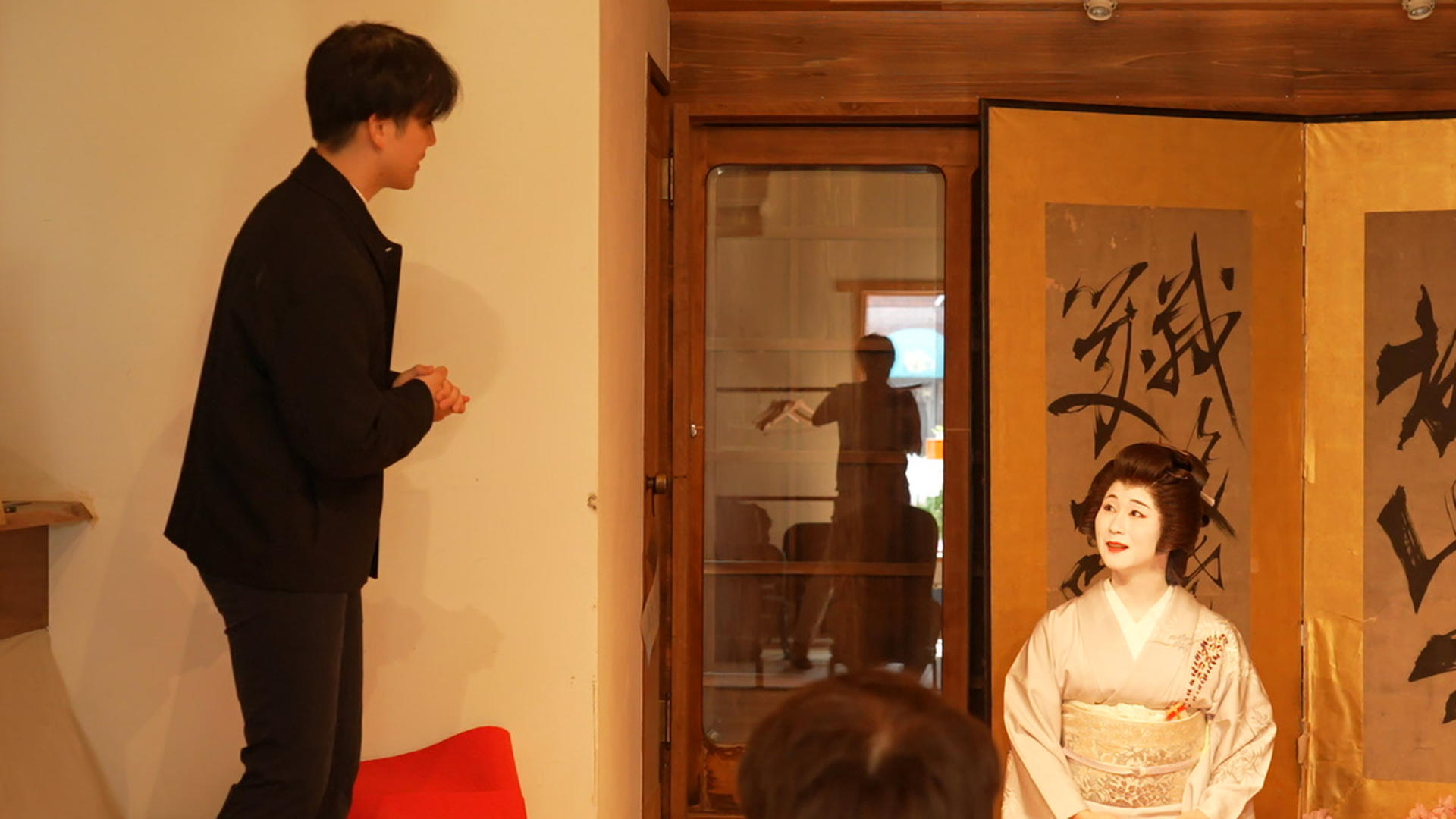 1 Hour Geisha Show in Asakusa Tokyo - Thumbnail 4