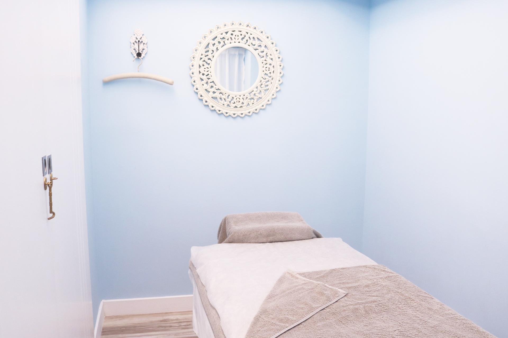 SOVOS Aromatherpy - Body Massage | Facial | Pregnancy Massage | Central - Thumbnail 2