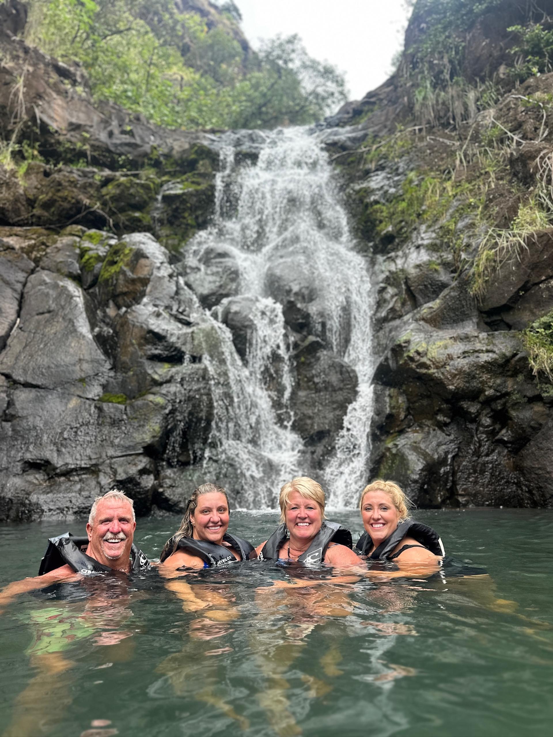 Oʻahu Full-Day Small-Group Island Tour with Waimea Falls - Image 1