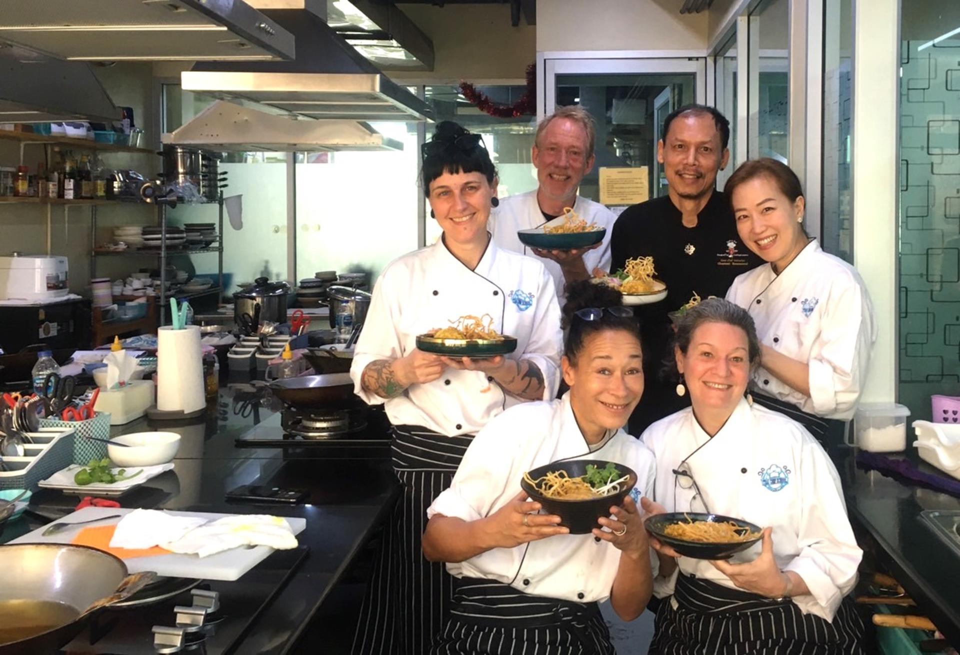 Bangkok Thai Cooking Academy - Thumbnail 43
