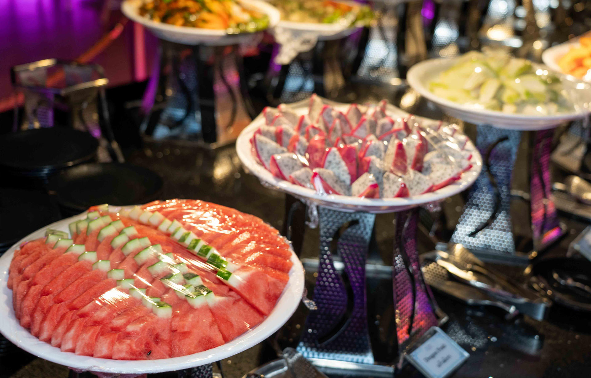 Super Galaxy Dinner Cruise in Bangkok - Thumbnail 23