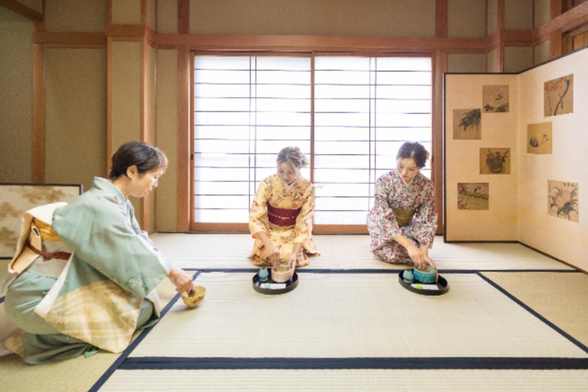 Kyoto Tea Ceremony Experience by Canon Kyoto - Thumbnail 3