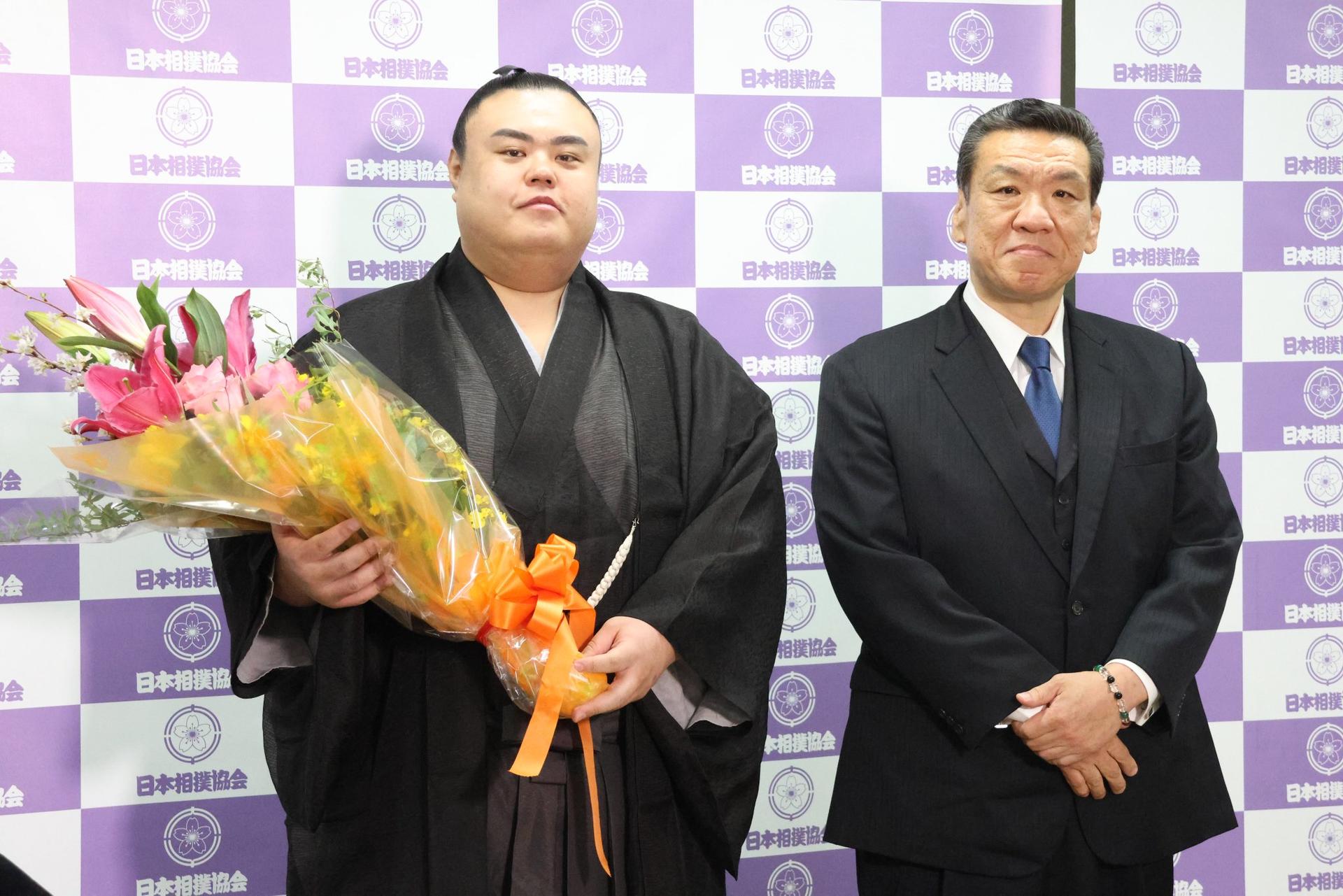 Tokyo: One-Day-Only Sumo Retirement Ceremony at Ryogoku Kokugikan - Thumbnail 12