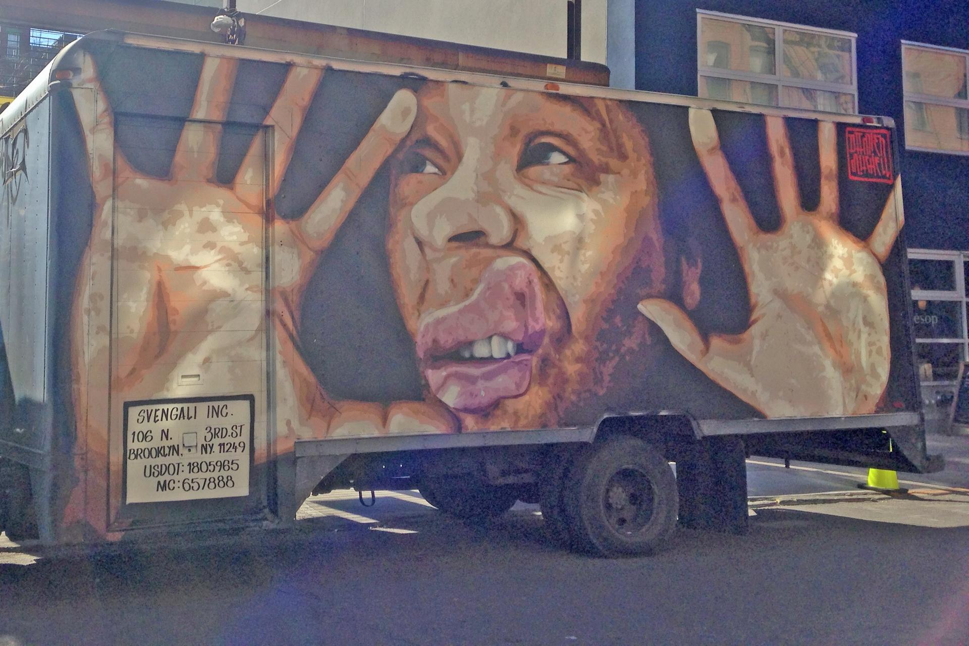 Graffiti and Street Art Walking Tour in Brooklyn - Thumbnail 3