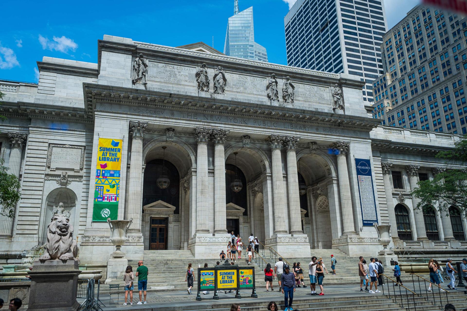 Half-Day Guided Bus Tour in New York  - Thumbnail 5
