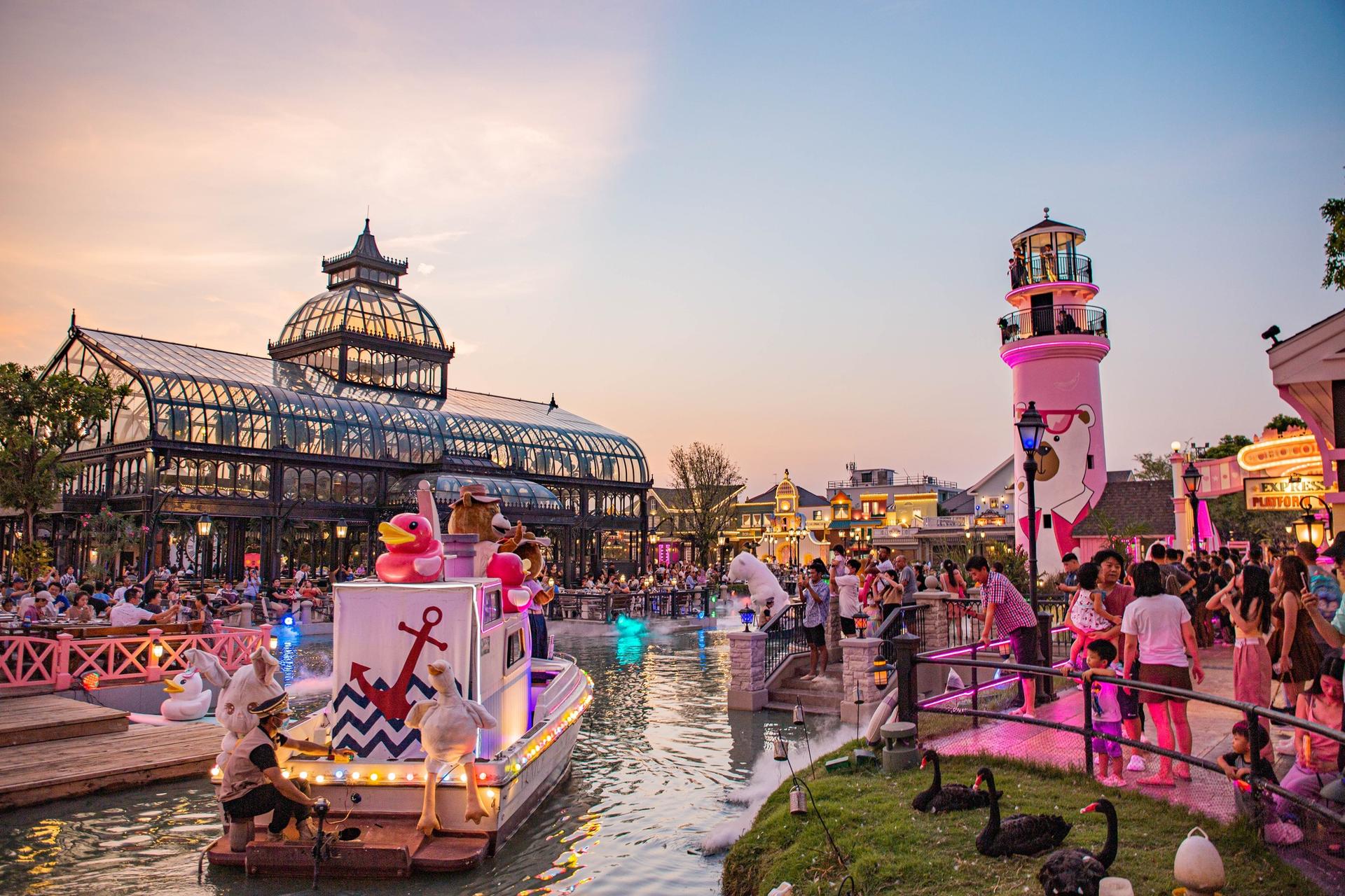 Private Bangkok Safari World, Chocolate Ville, Dinner Cruise Tour - Thumbnail 12