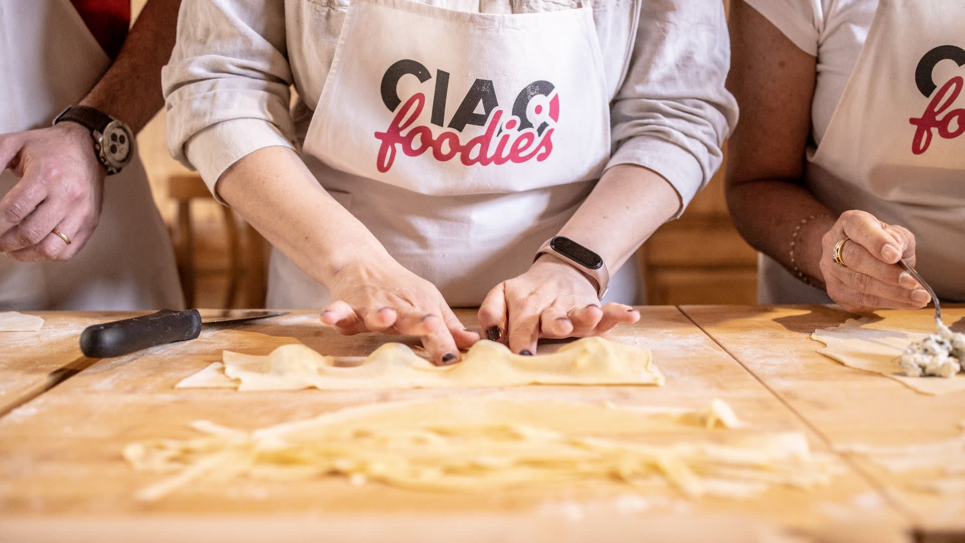 Pasta cooking class with optional grocery shopping in Florence - Thumbnail 4
